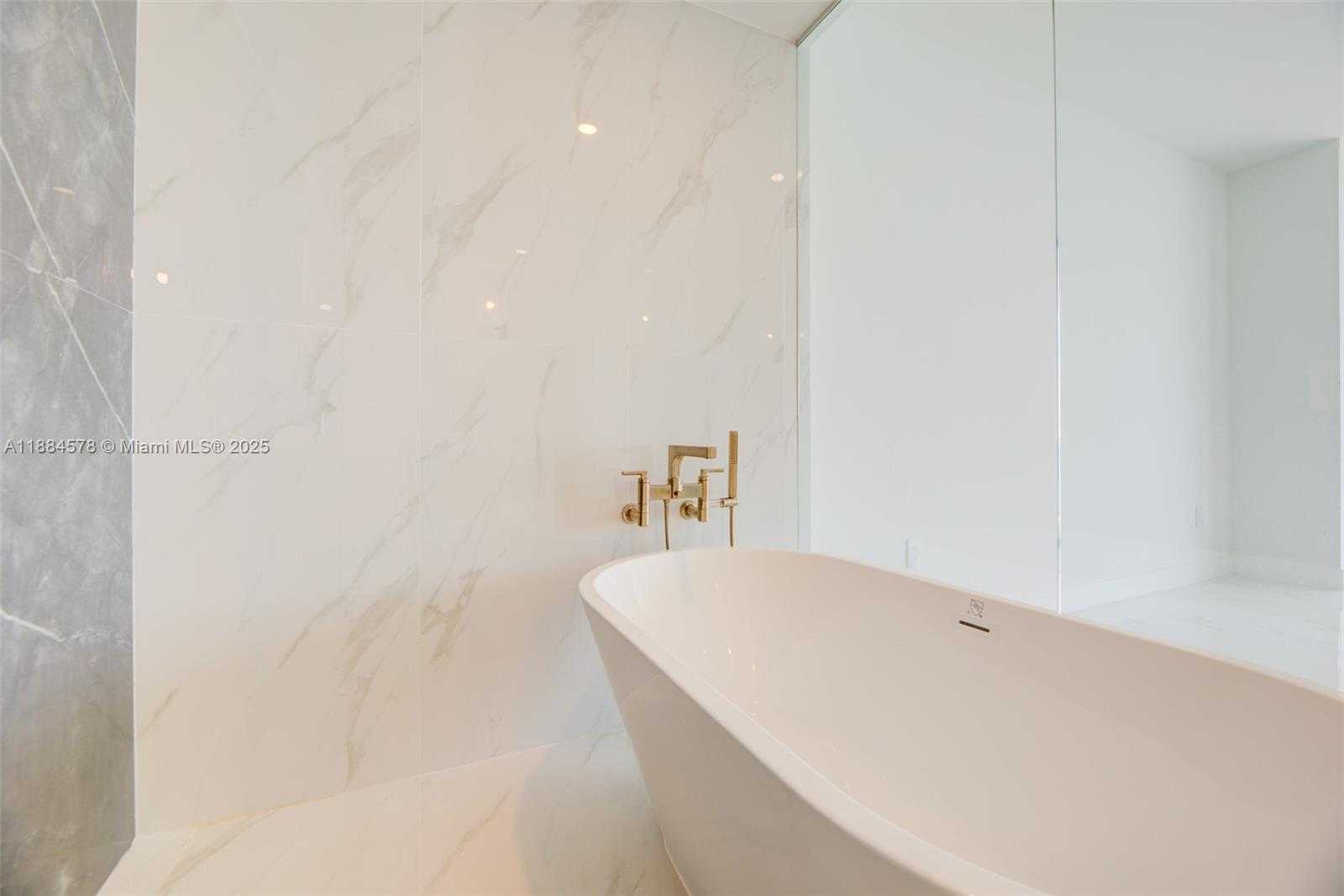 Small Image of 700 NE 24TH ST #903, Miami Number 15