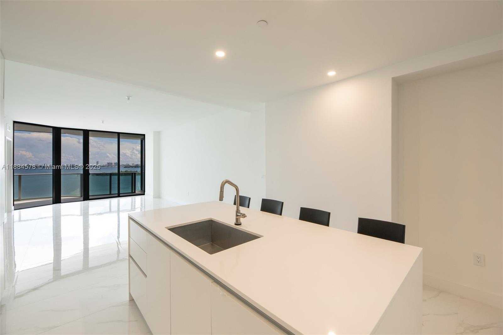 Small Image of 700 NE 24TH ST #903, Miami Number 6