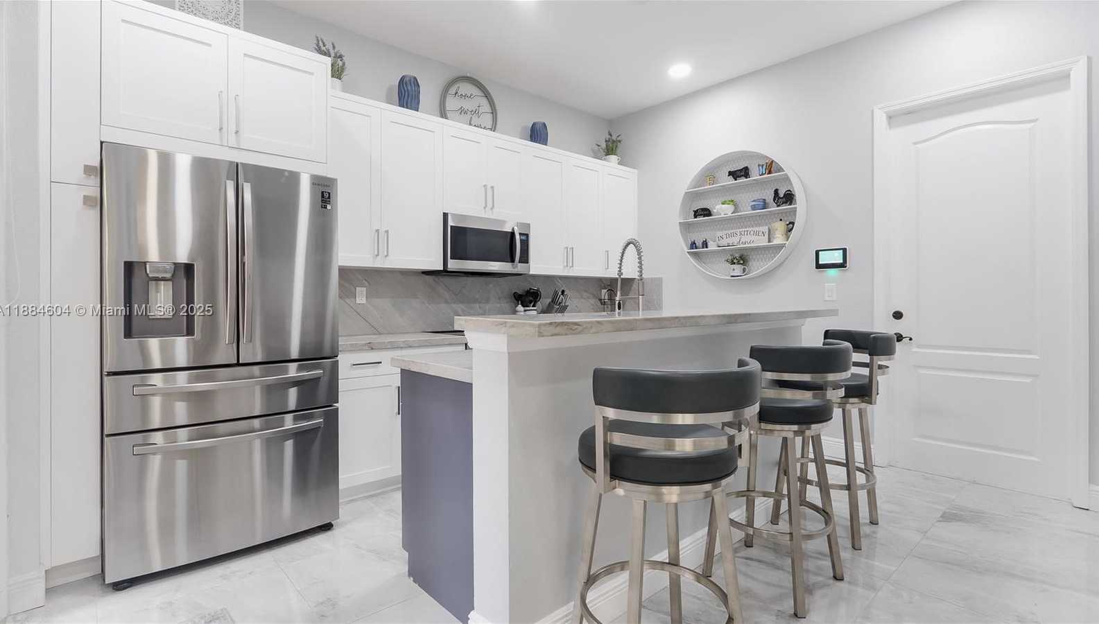 Small Image of 14709 SOUTH WEST 6TH ST, Pembroke Pines Number 17