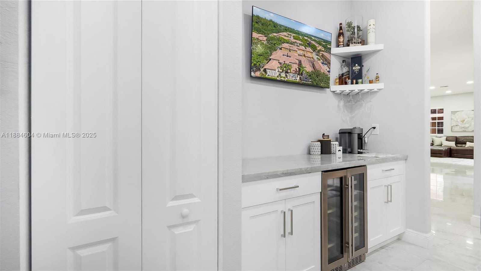 Small Image of 14709 SOUTH WEST 6TH ST, Pembroke Pines Number 18