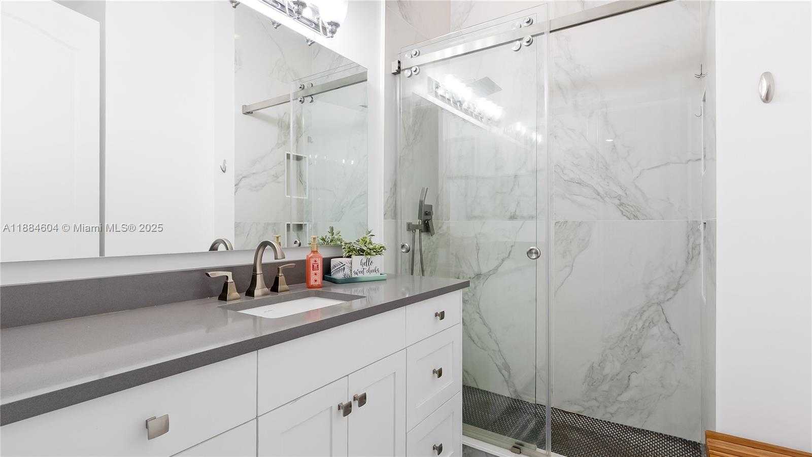 Small Image of 14709 SOUTH WEST 6TH ST, Pembroke Pines Number 20
