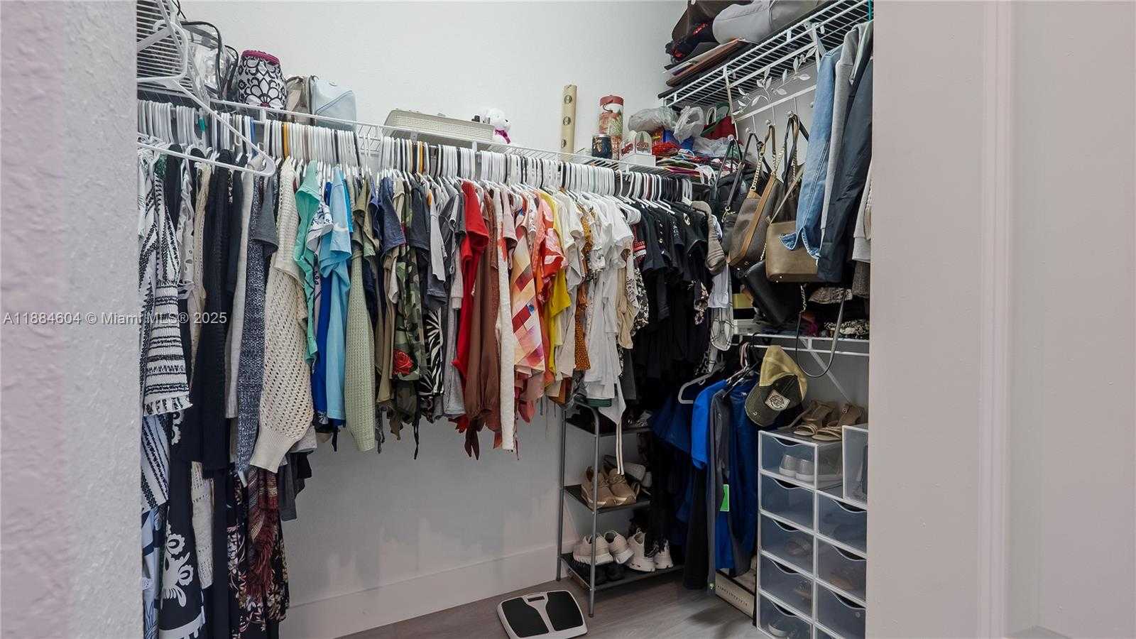 Small Image of 14709 SOUTH WEST 6TH ST, Pembroke Pines Number 24