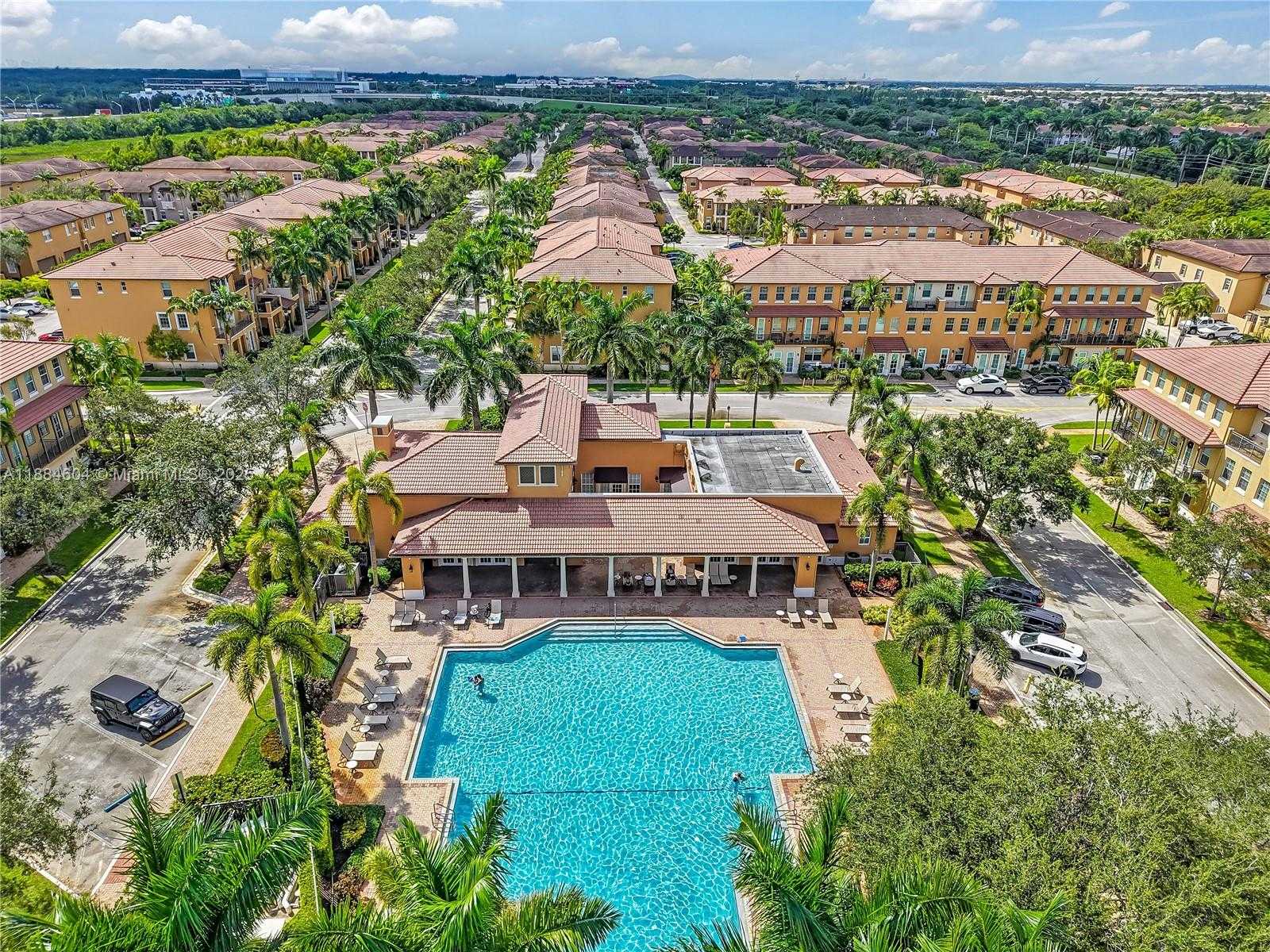 Small Image of 14709 SOUTH WEST 6TH ST, Pembroke Pines Number 50