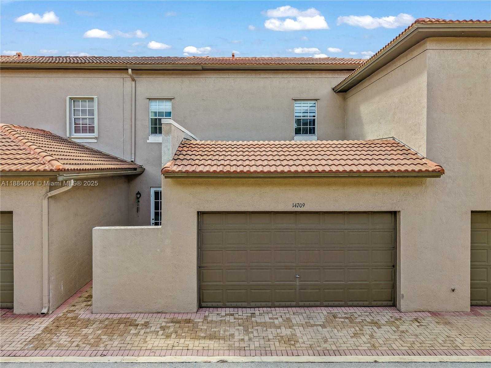 Small Image of 14709 SOUTH WEST 6TH ST, Pembroke Pines Number 52