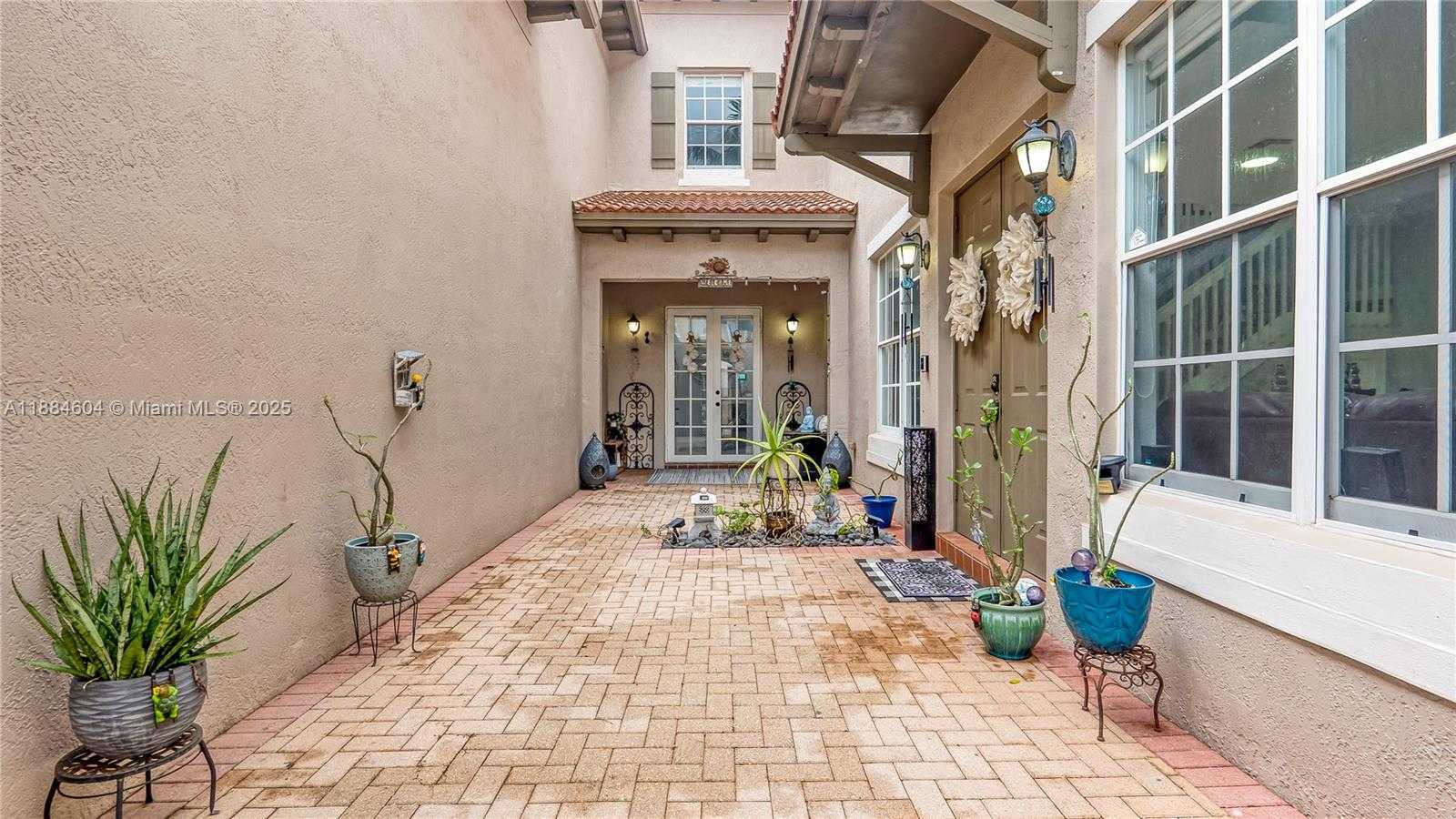 Small Image of 14709 SOUTH WEST 6TH ST, Pembroke Pines Number 7