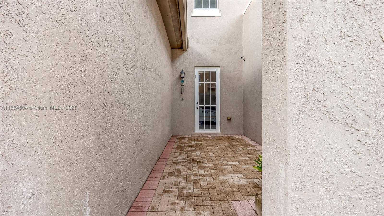 Small Image of 14709 SOUTH WEST 6TH ST, Pembroke Pines Number 8