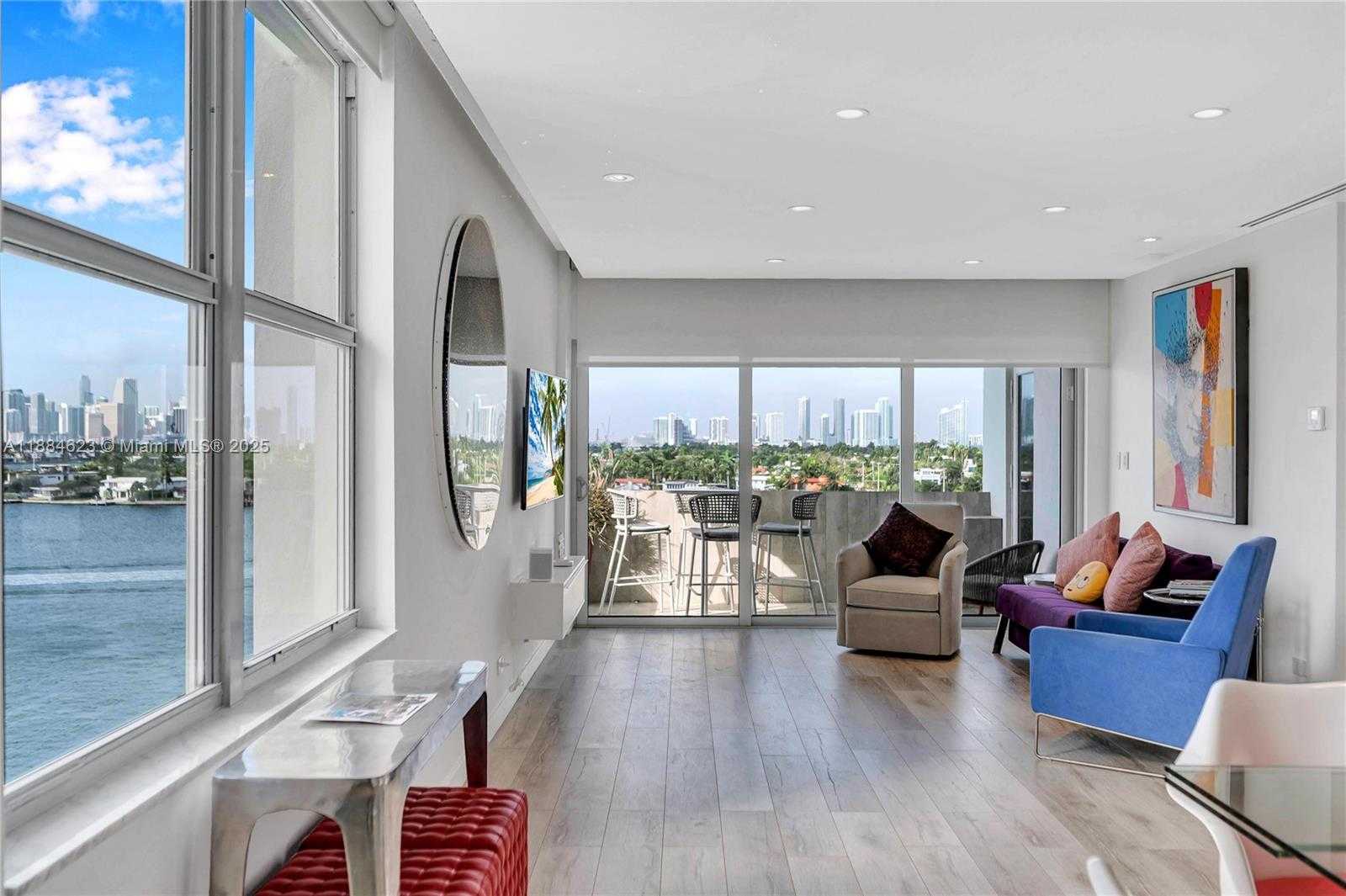 Small Image of 3 ISLAND AVE #08I, Miami Beach Number 2