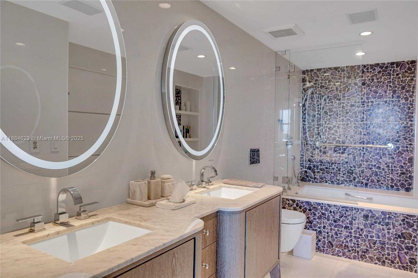 Small Image of 3 ISLAND AVE #08I, Miami Beach Number 24