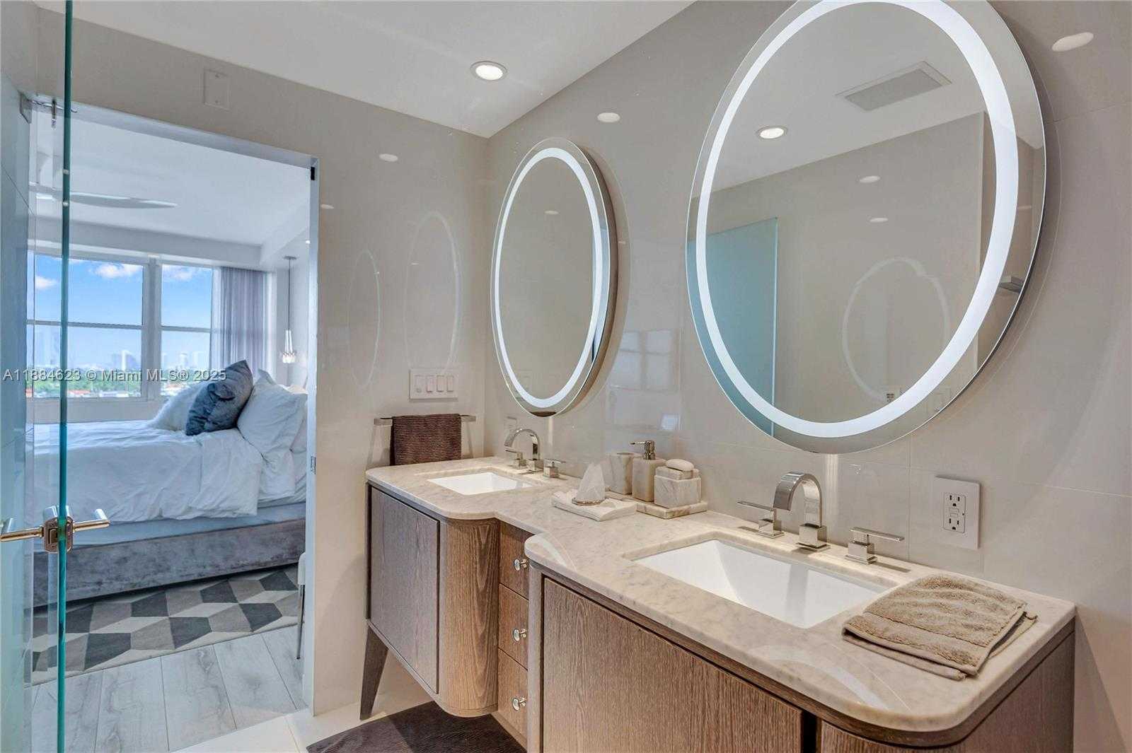 Small Image of 3 ISLAND AVE #08I, Miami Beach Number 35