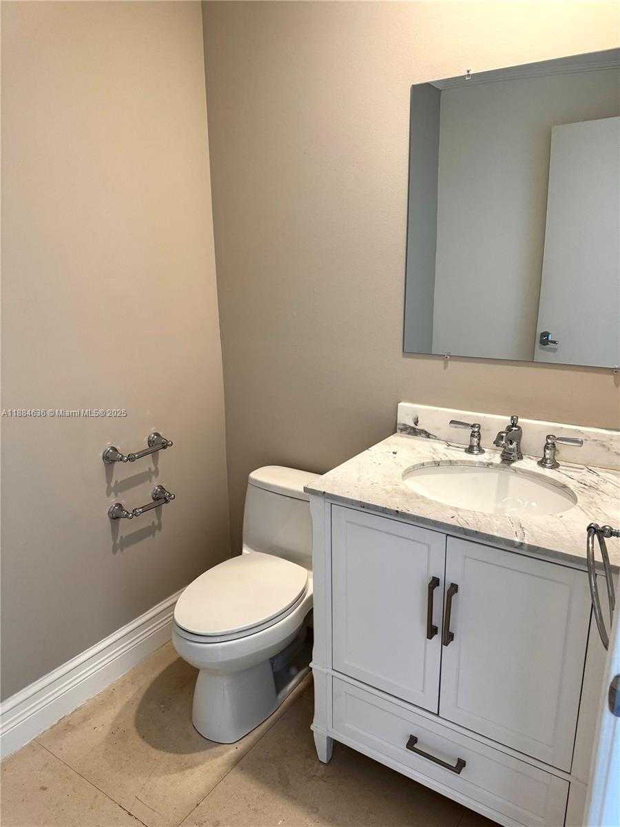 Small Image of 901 BRICKELL KEY BLVD #3605, Miami Number 22