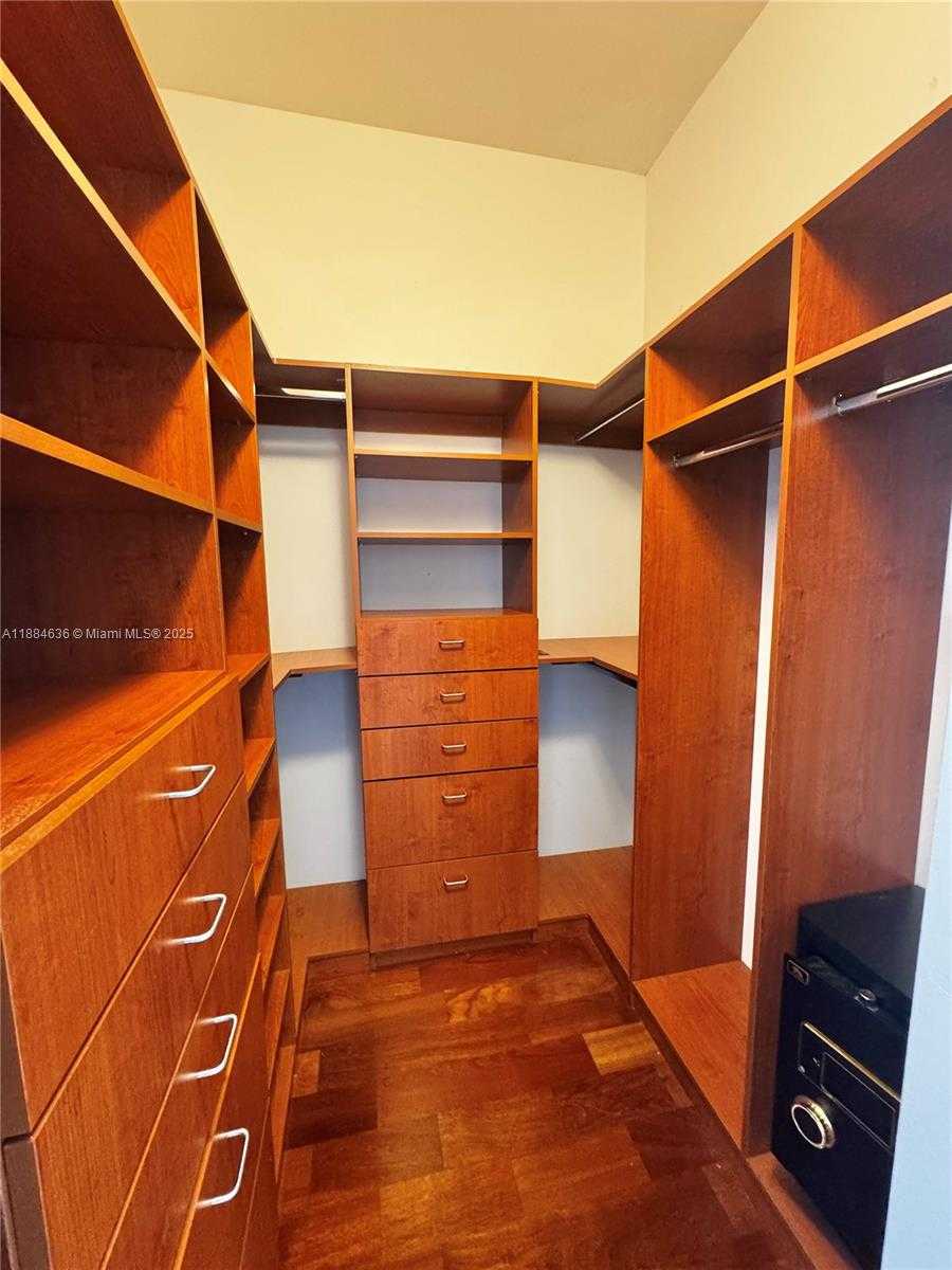 Small Image of 901 BRICKELL KEY BLVD #3605, Miami Number 8