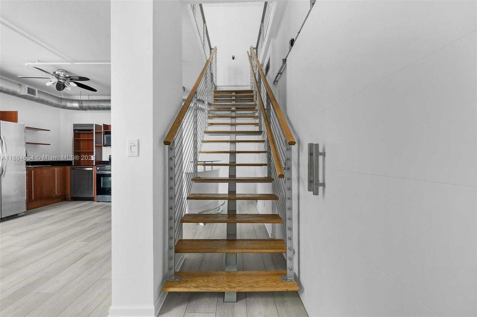 Small Image of 690 SW 1 CT #PHII 19, Miami Number 13