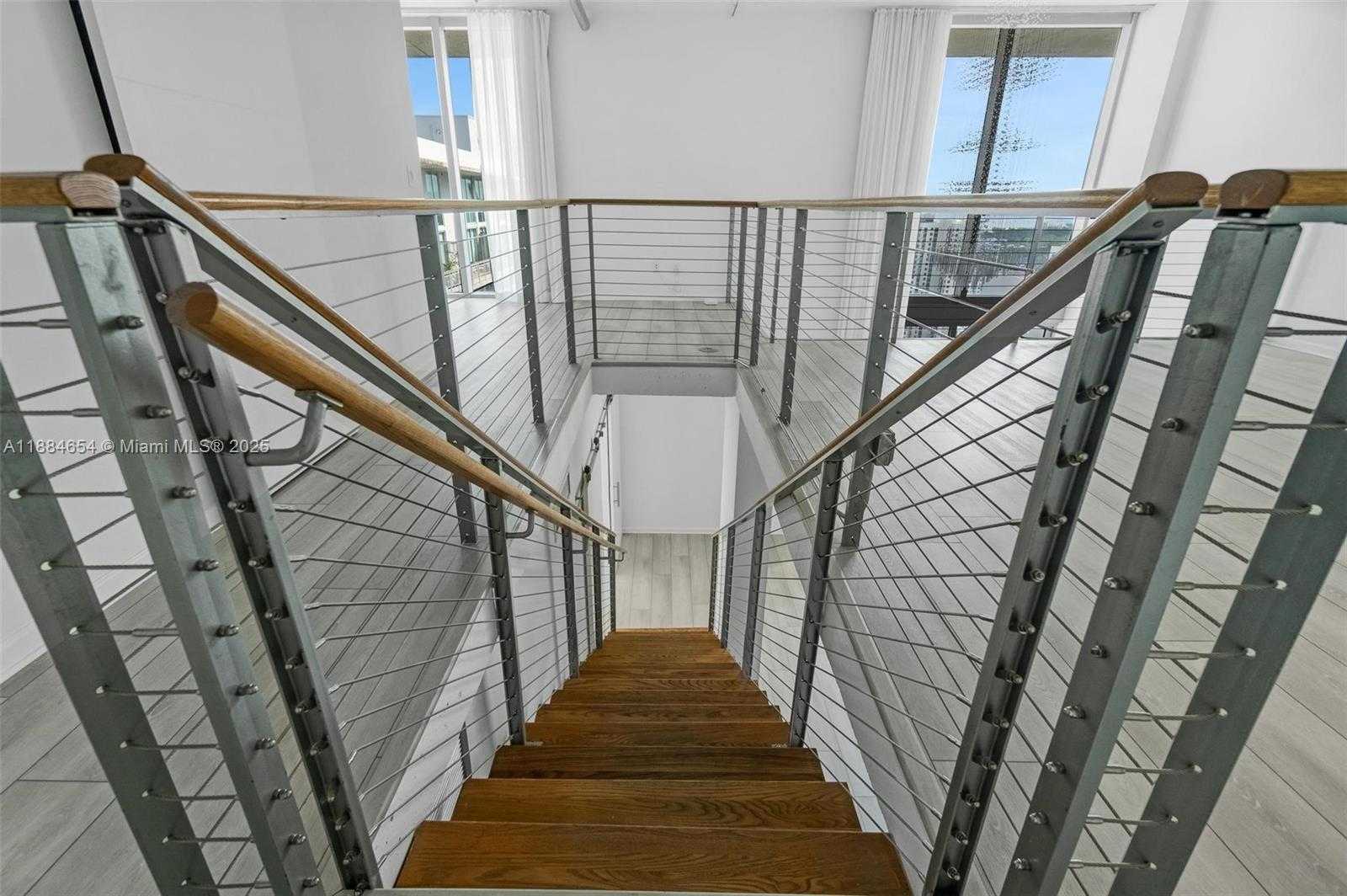 Small Image of 690 SW 1 CT #PHII 19, Miami Number 23