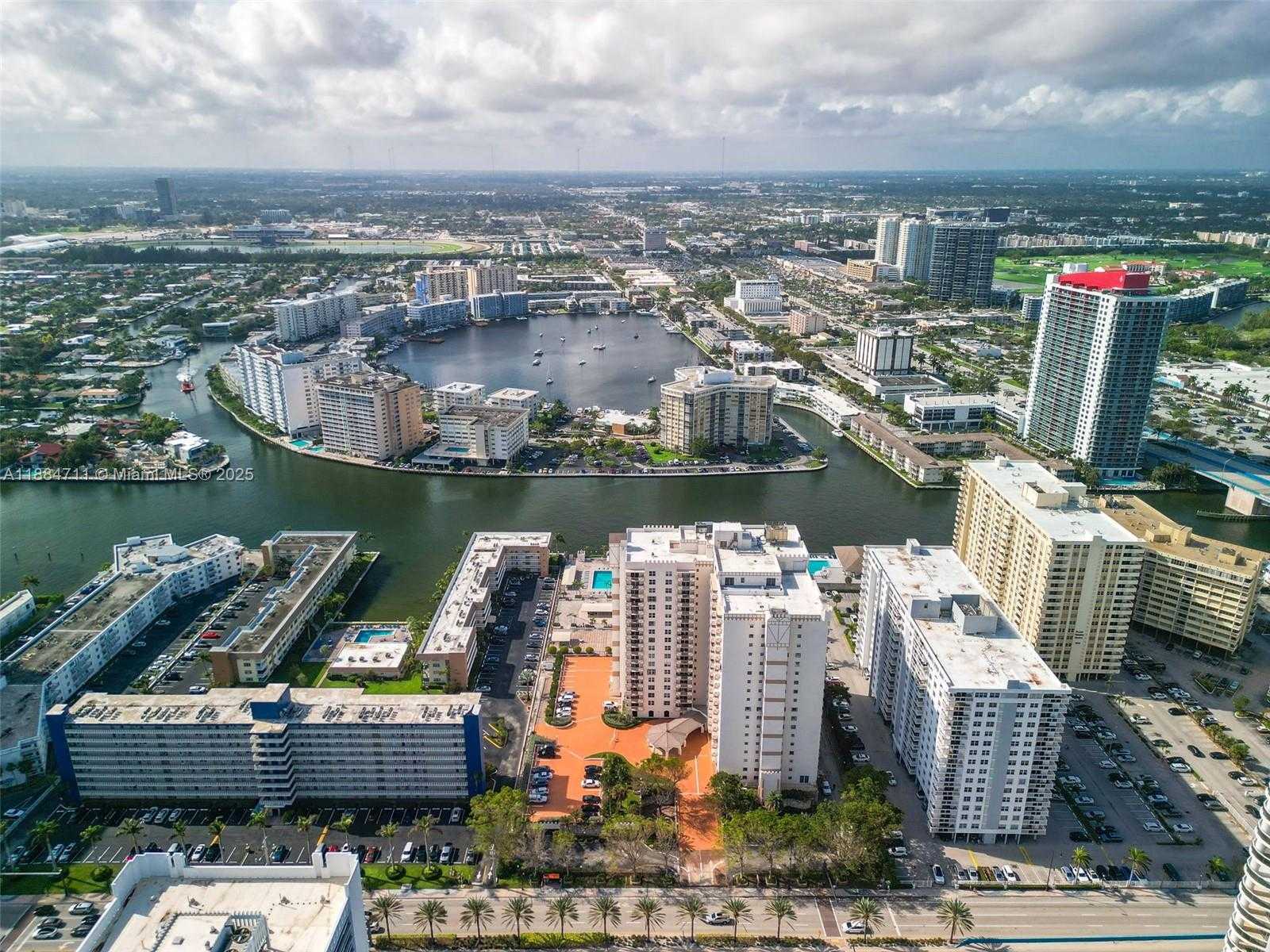 Small Image of 1865 SOUTH OCEAN DR #16B, Hallandale Beach Number 34
