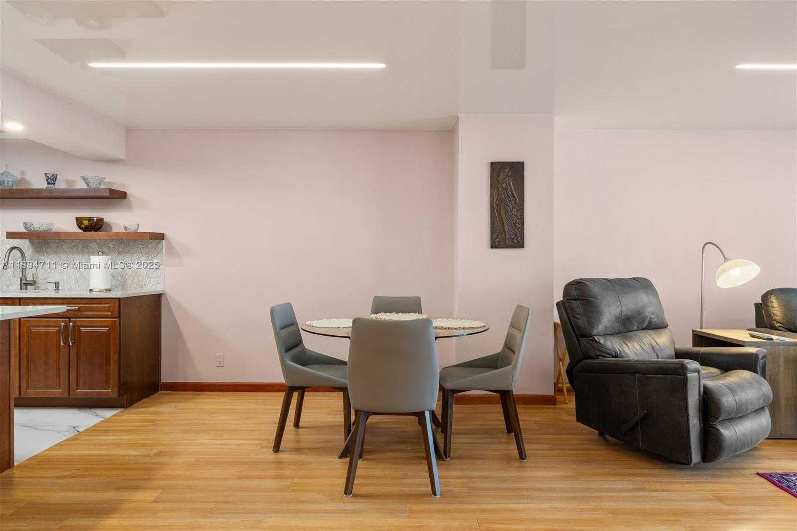 Small Image of 1865 SOUTH OCEAN DR #16B, Hallandale Beach Number 5