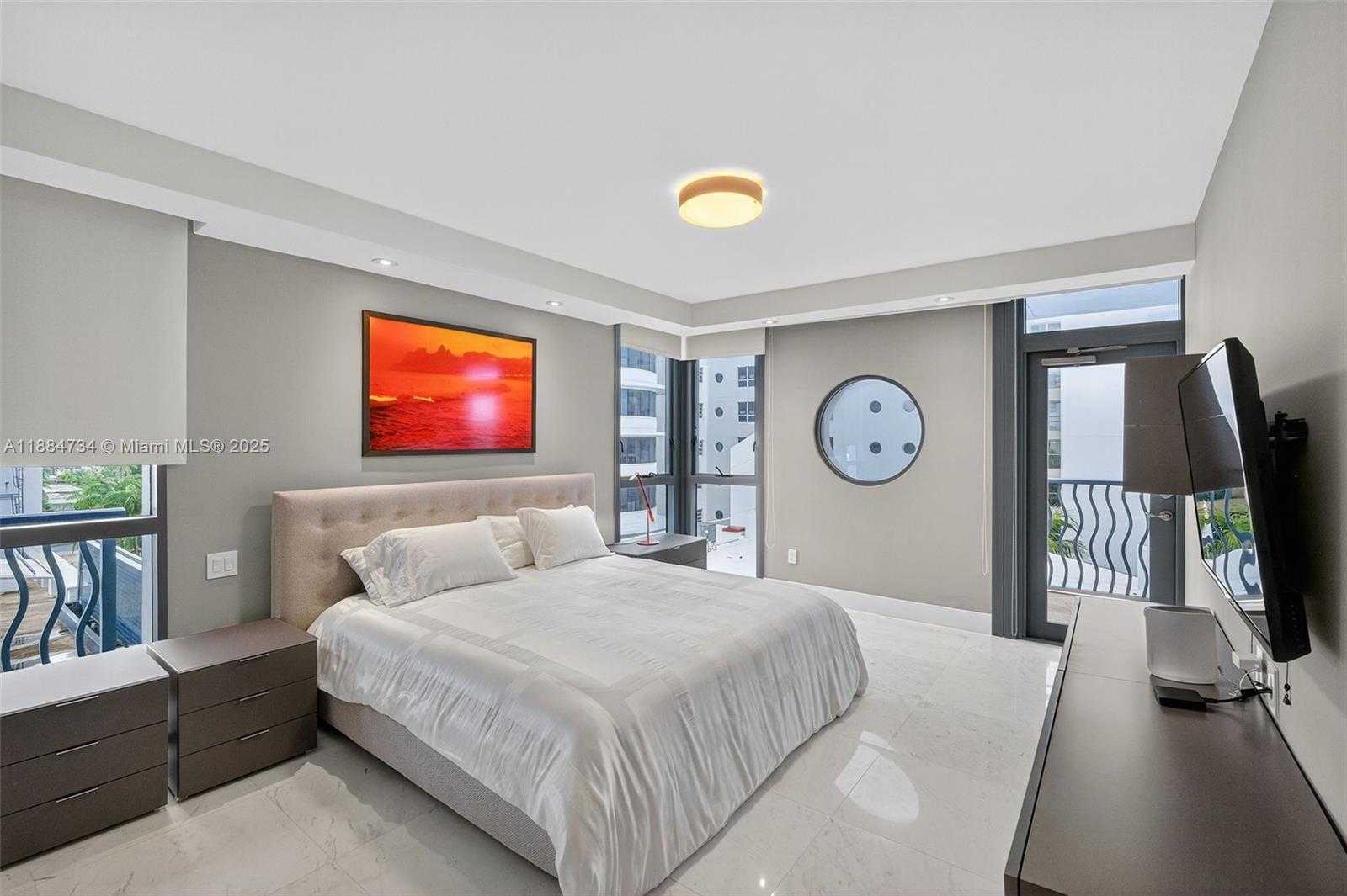 Small Image of 1500 OCEAN DR #507, Miami Beach Number 8