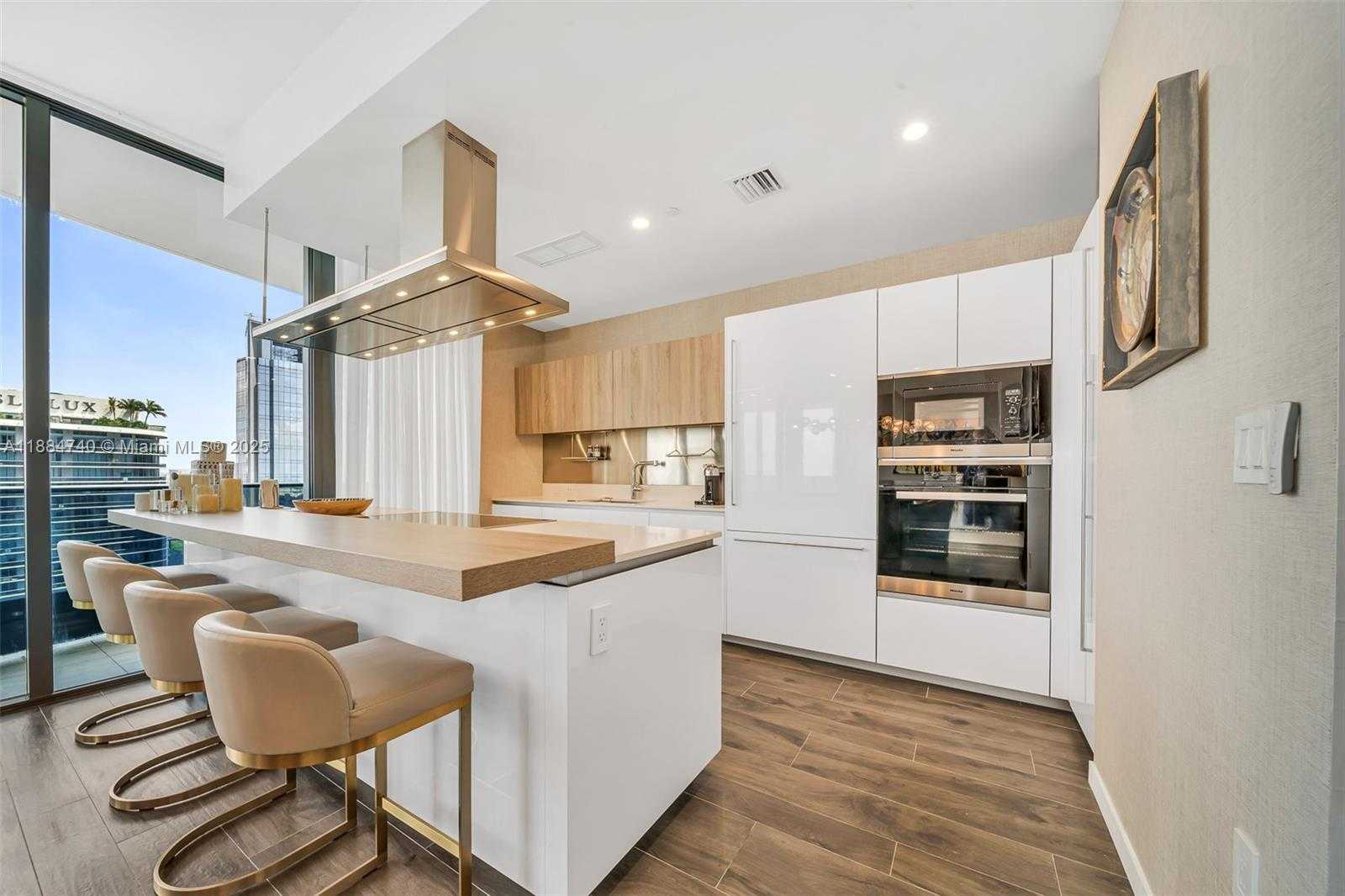 Small Image of 1000 BRICKELL PLZ #PH5807, Miami Number 18