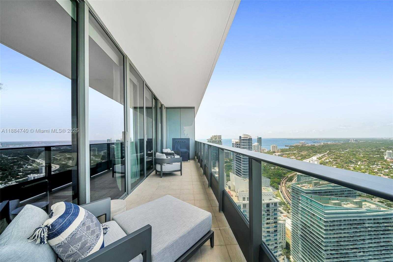 Small Image of 1000 BRICKELL PLZ #PH5807, Miami Number 2