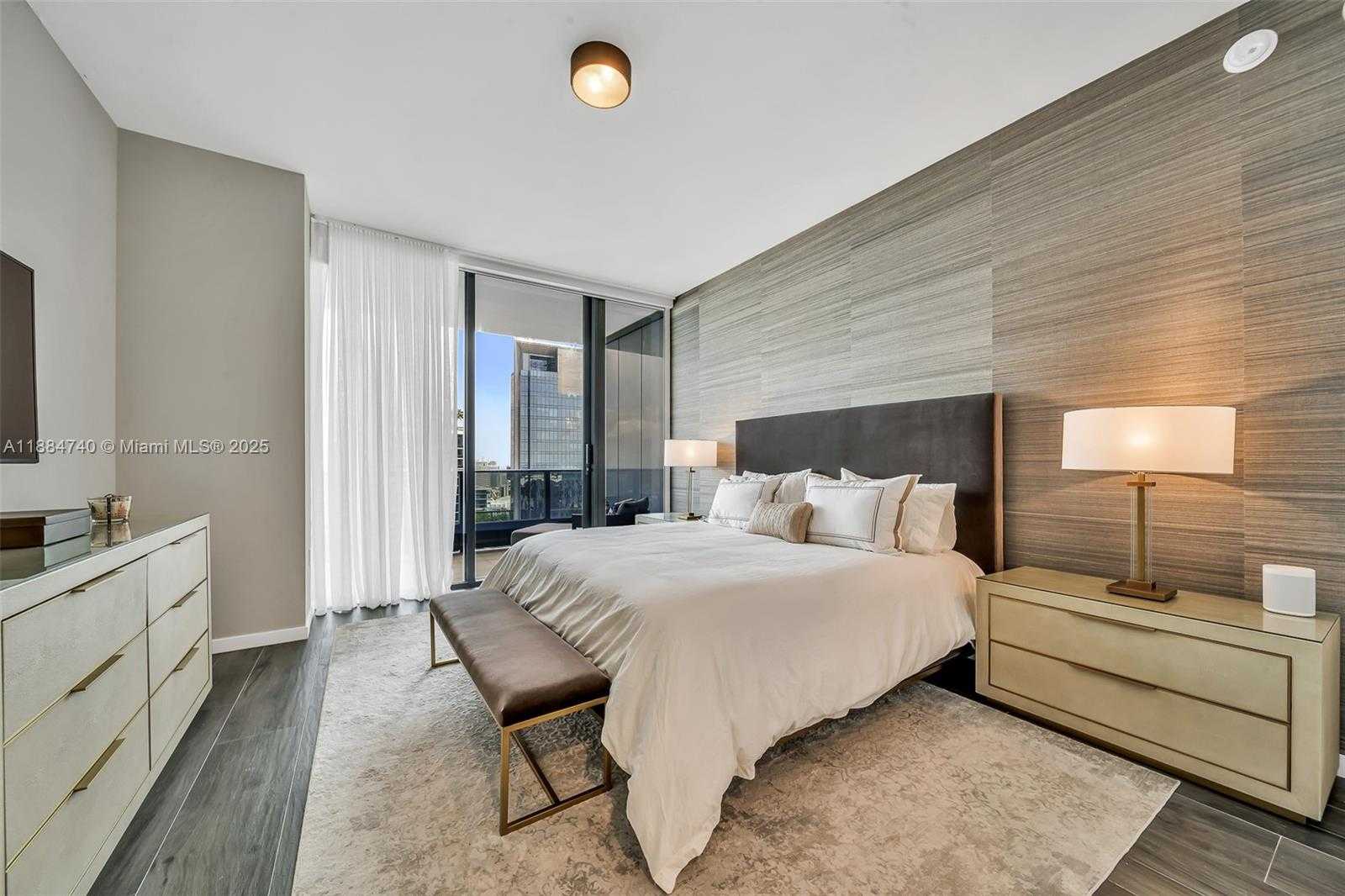 Small Image of 1000 BRICKELL PLZ #PH5807, Miami Number 27
