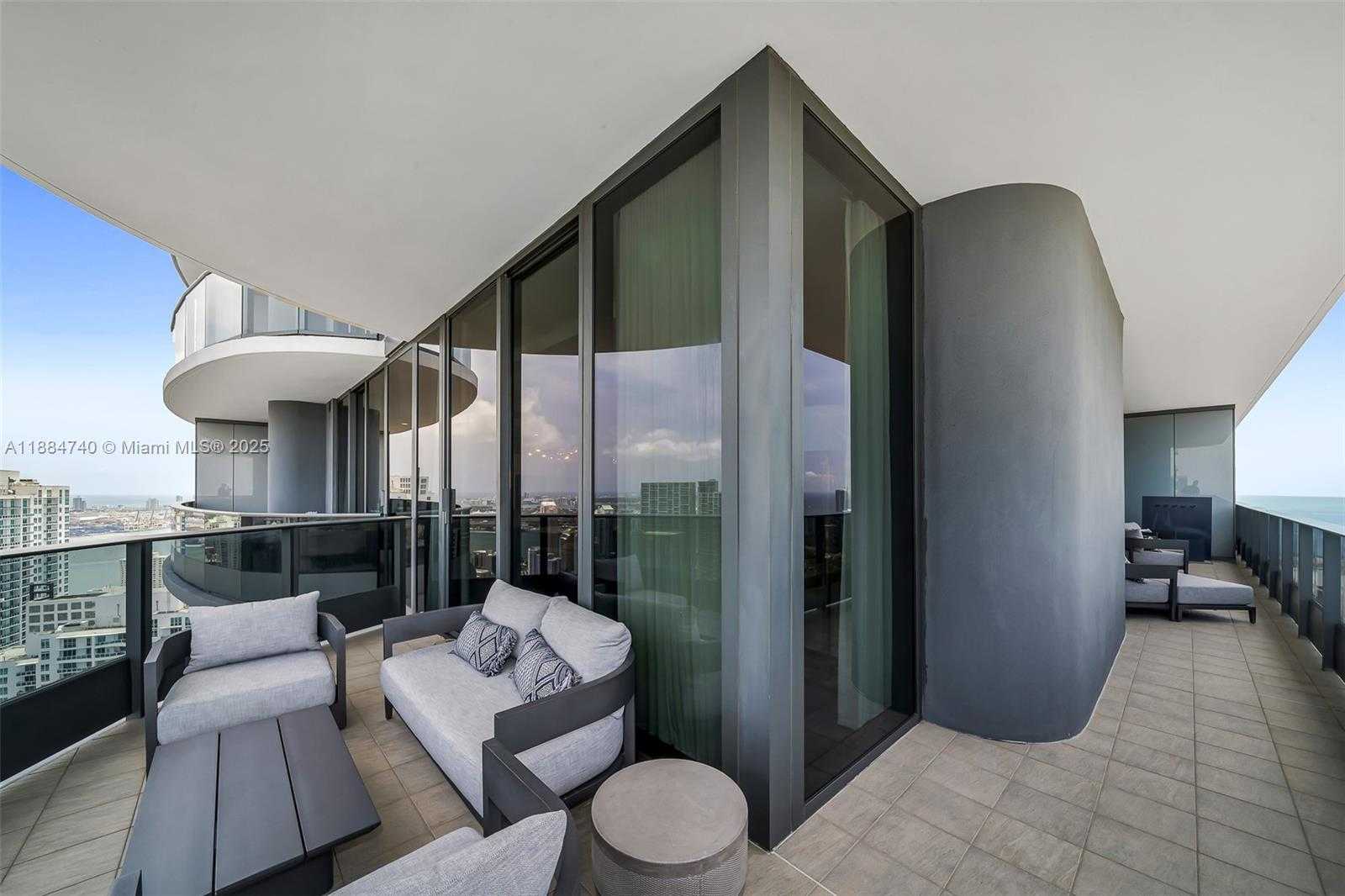 Small Image of 1000 BRICKELL PLZ #PH5807, Miami Number 33