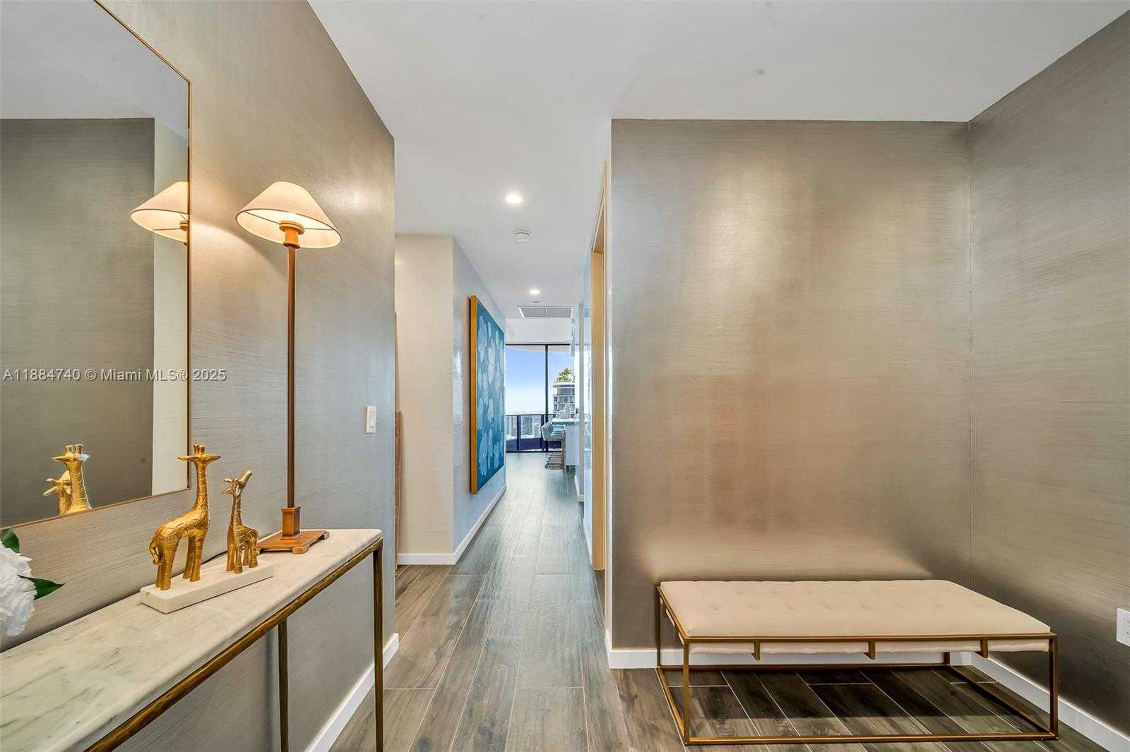 Small Image of 1000 BRICKELL PLZ #PH5807, Miami Number 8