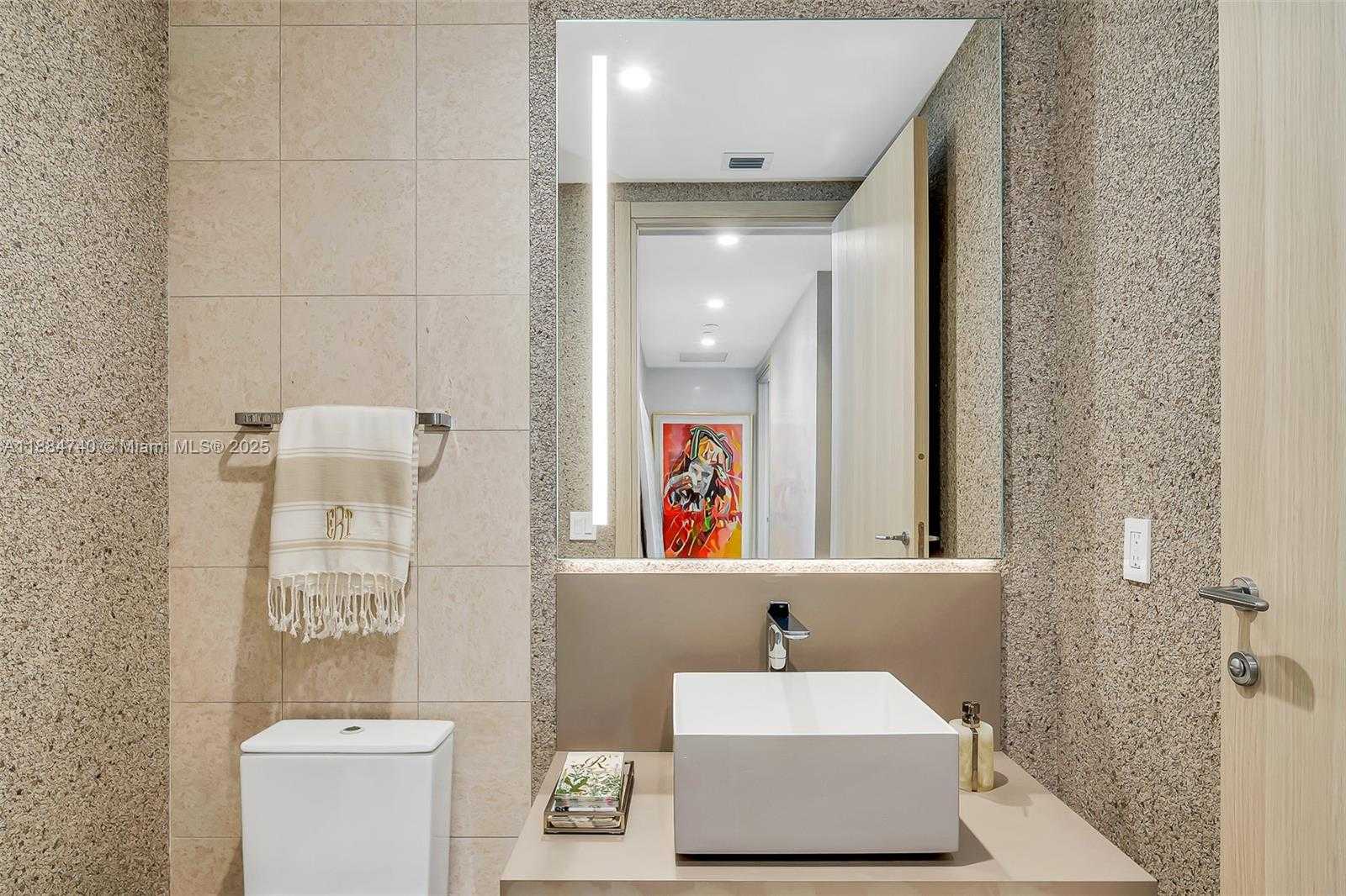 Small Image of 1000 BRICKELL PLZ #PH5807, Miami Number 9