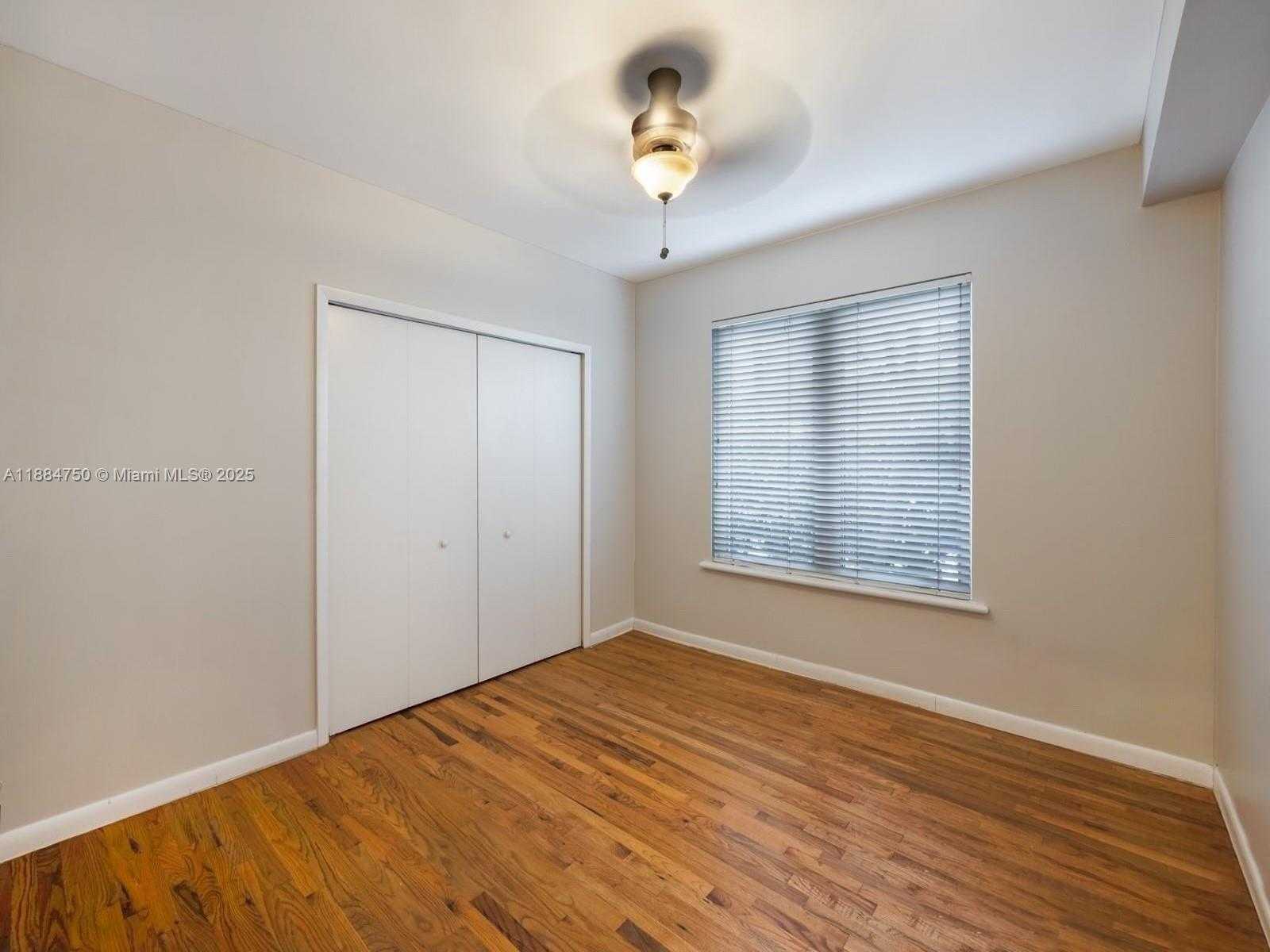 Small Image of 1018 MERIDIAN AVE #4, Miami Beach Number 9