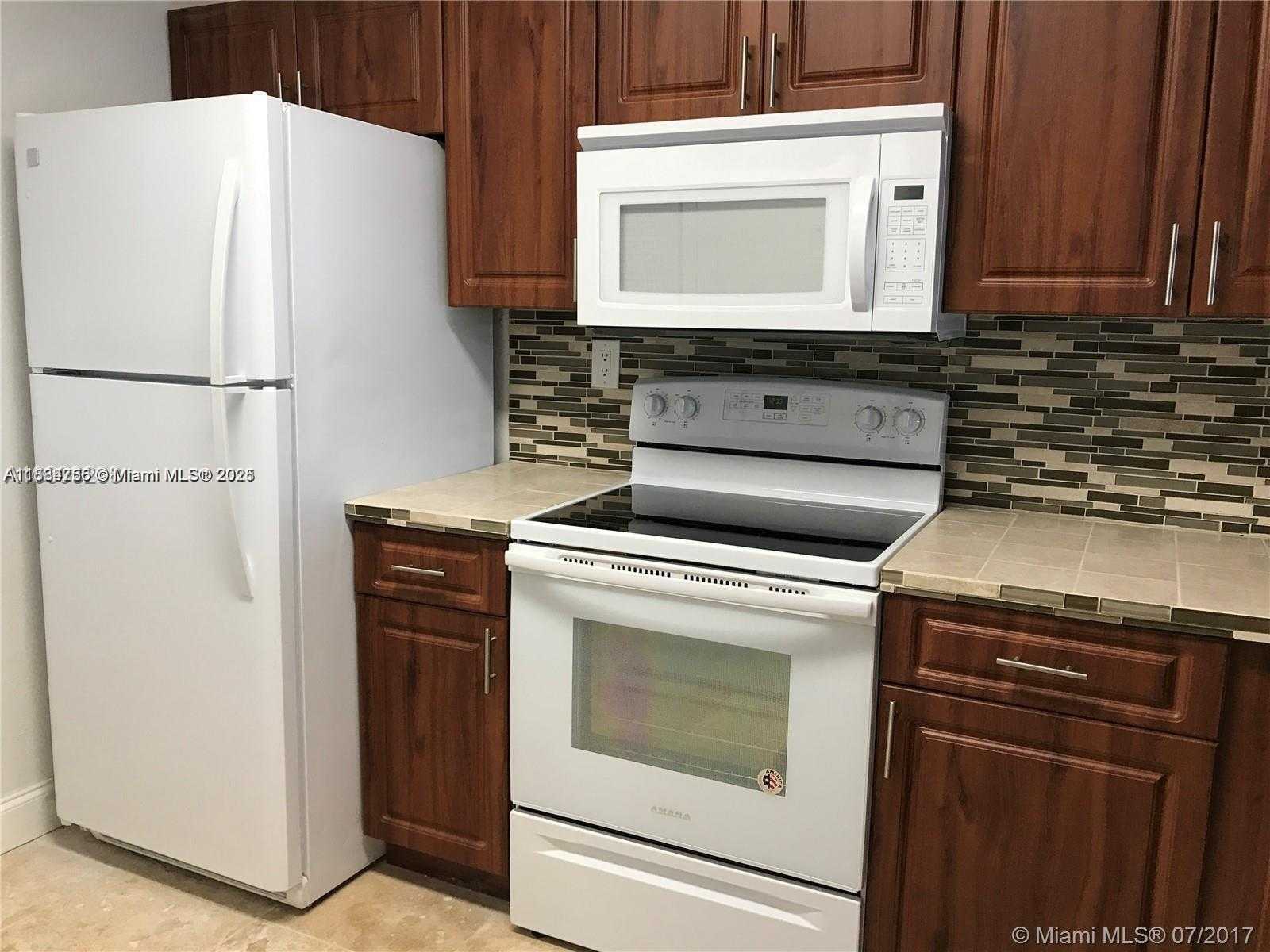 Small Image of 10288 NORTH WEST 9TH ST CIR #205, Miami Number 6