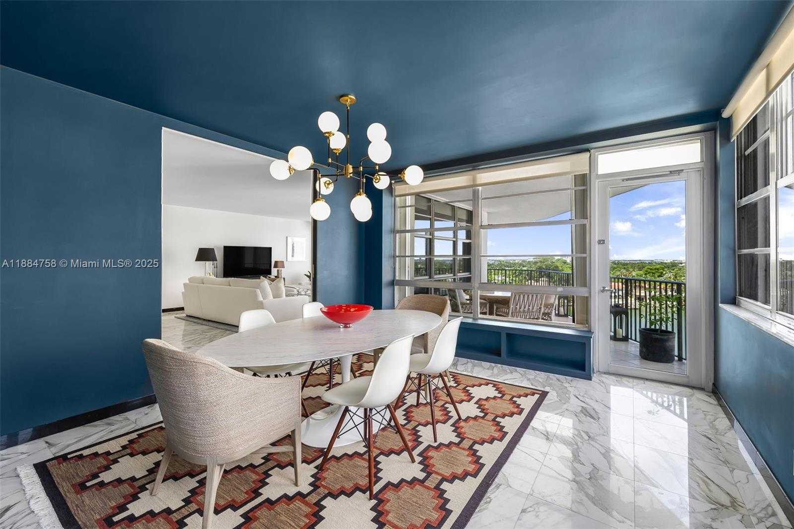 Small Image of 5660 COLLINS AVE #8D, Miami Beach Number 10
