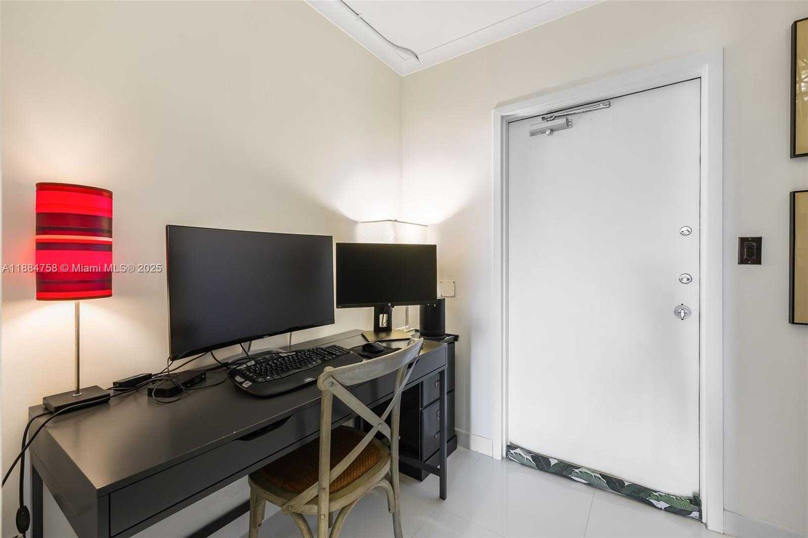 Small Image of 5660 COLLINS AVE #8D, Miami Beach Number 24
