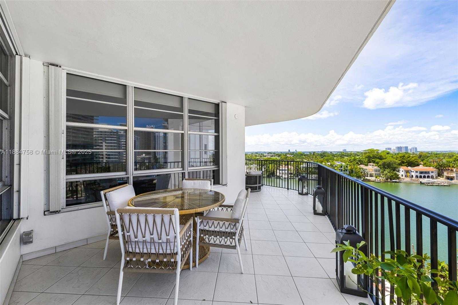 Small Image of 5660 COLLINS AVE #8D, Miami Beach Number 29