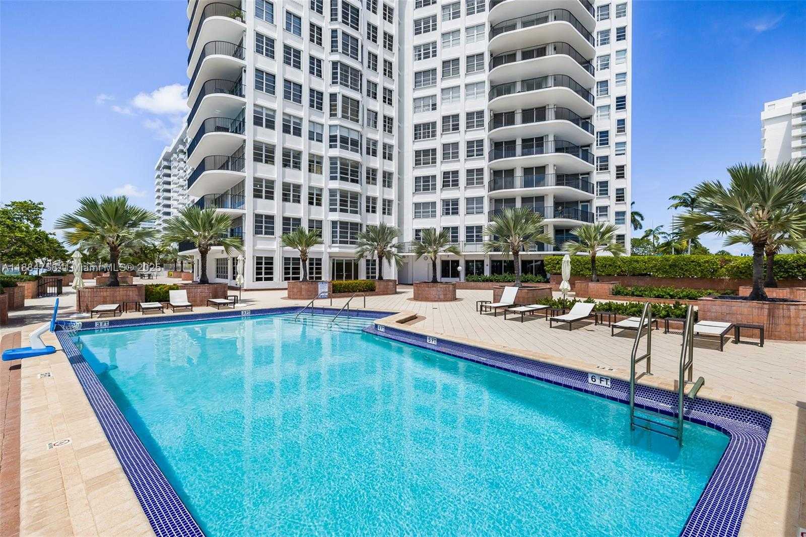 Small Image of 5660 COLLINS AVE #8D, Miami Beach Number 37