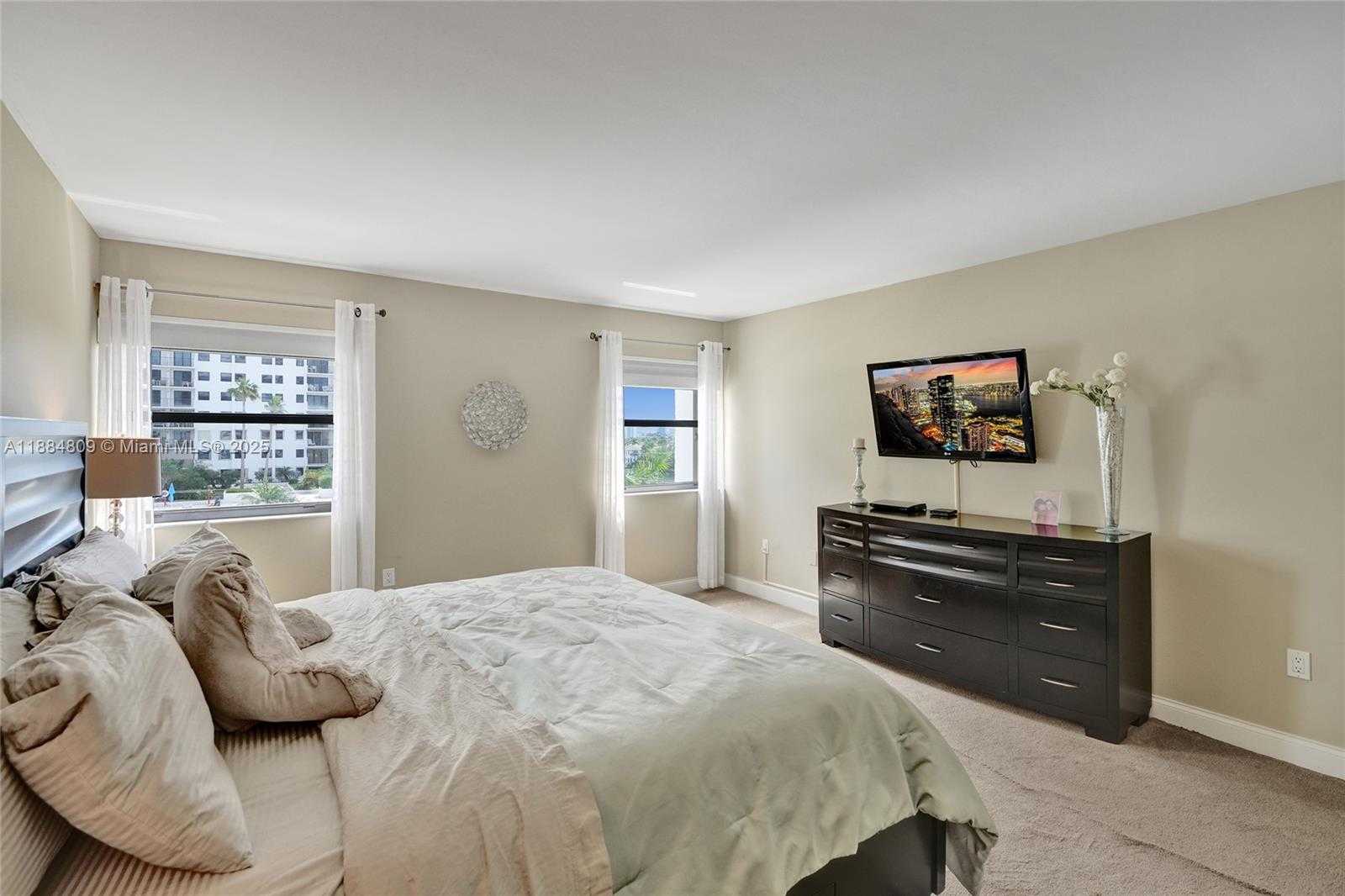 Small Image of 1201 SOUTH OCEAN DR #611N, Hollywood Number 24