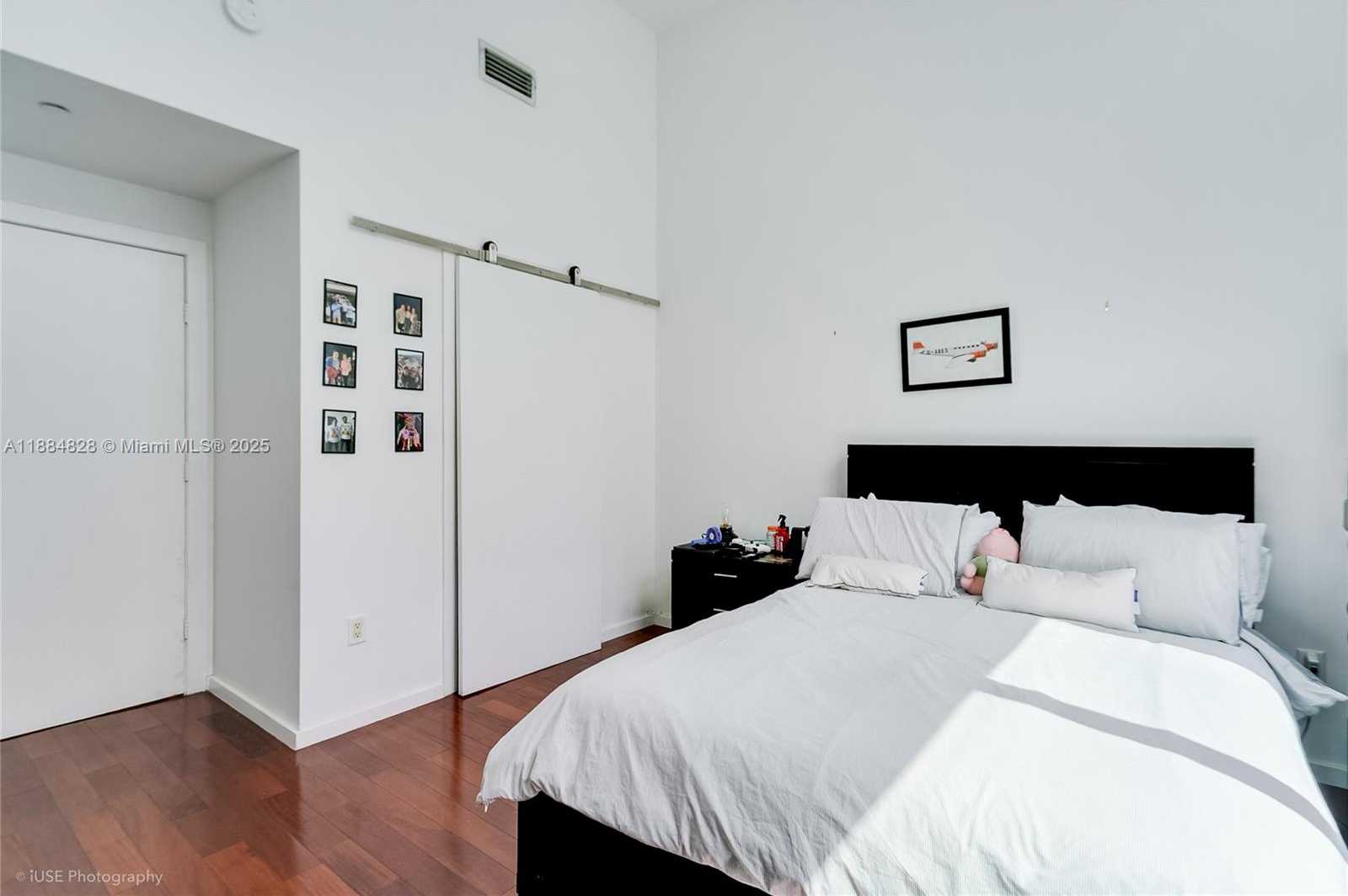 Small Image of 1060 BRICKELL AVE #1203, Miami Number 12
