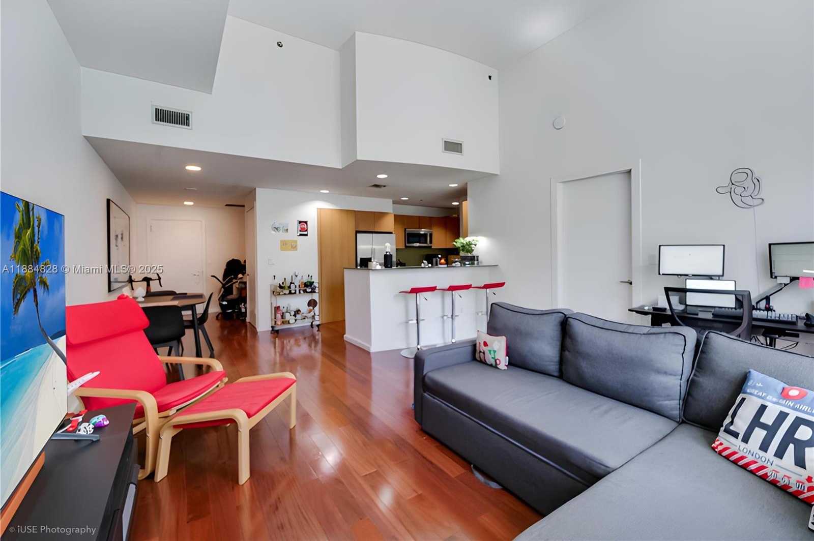 Small Image of 1060 BRICKELL AVE #1203, Miami Number 6