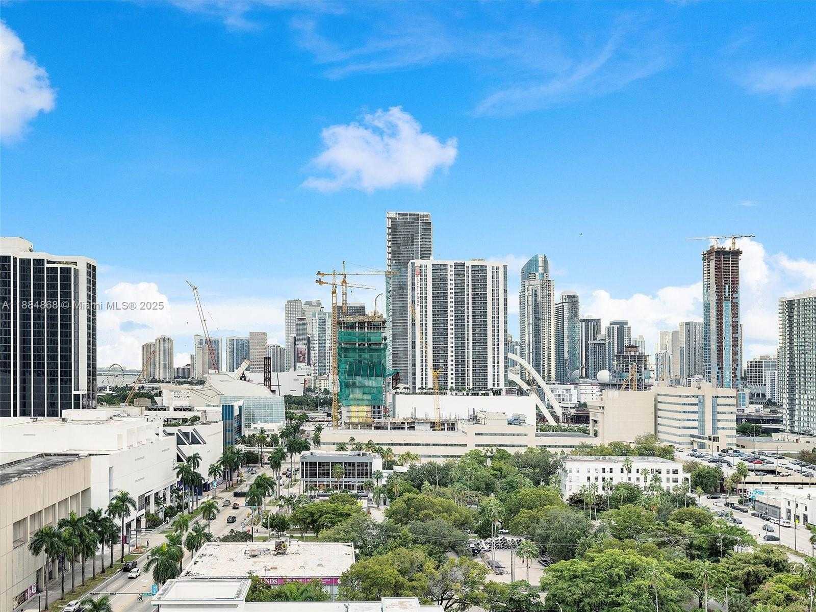 Small Image of 275 NORTH EAST 18TH ST #1705, Miami Number 23
