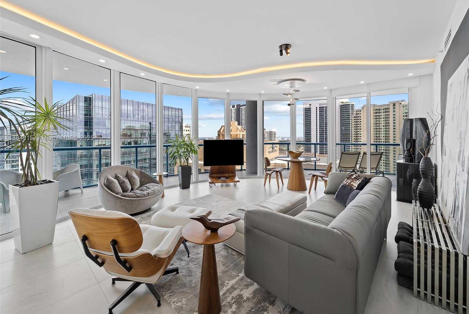 Small Image of 333 LAS OLAS WAY #2907, Fort Lauderdale Number 11