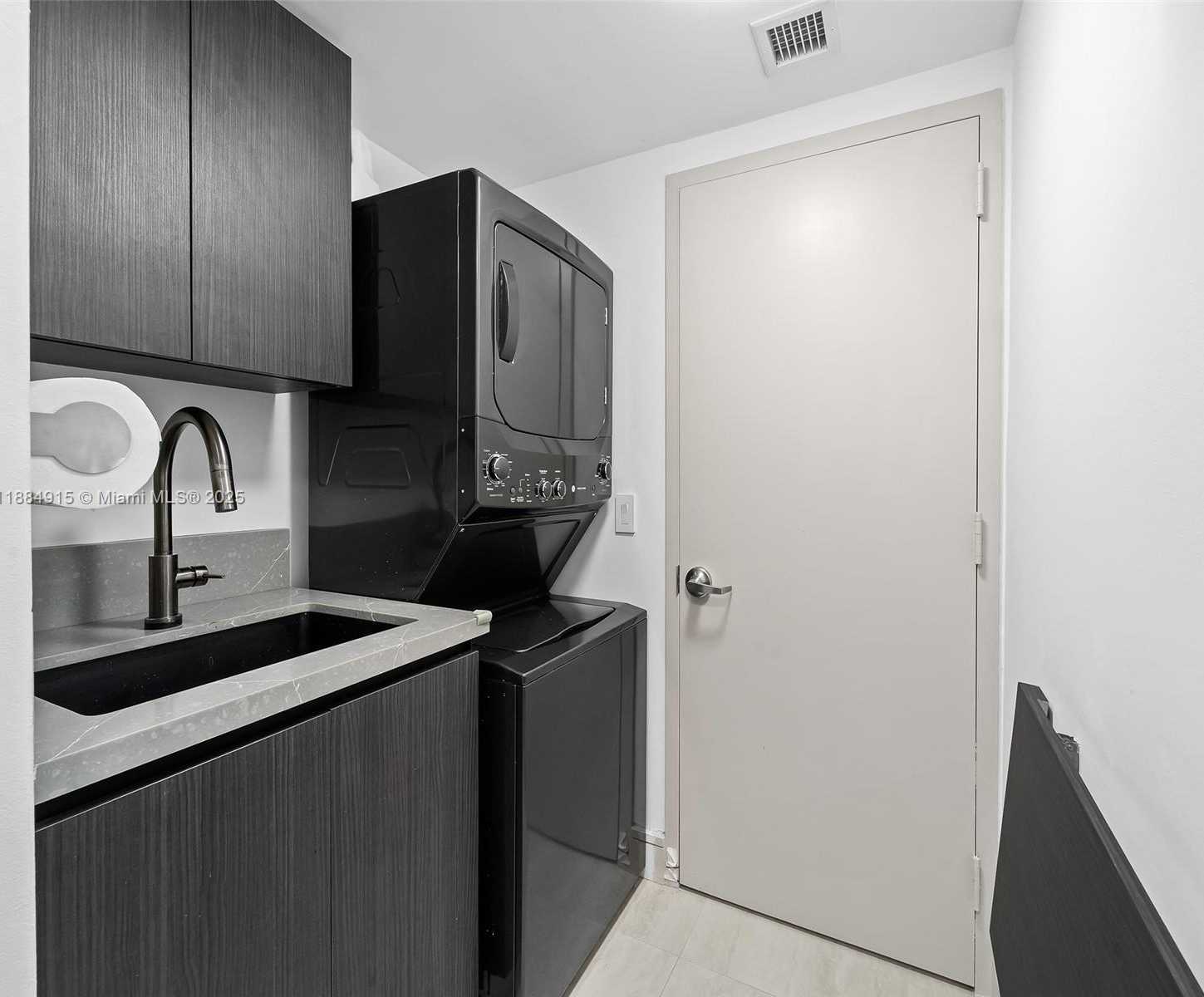 Small Image of 333 LAS OLAS WAY #2907, Fort Lauderdale Number 32