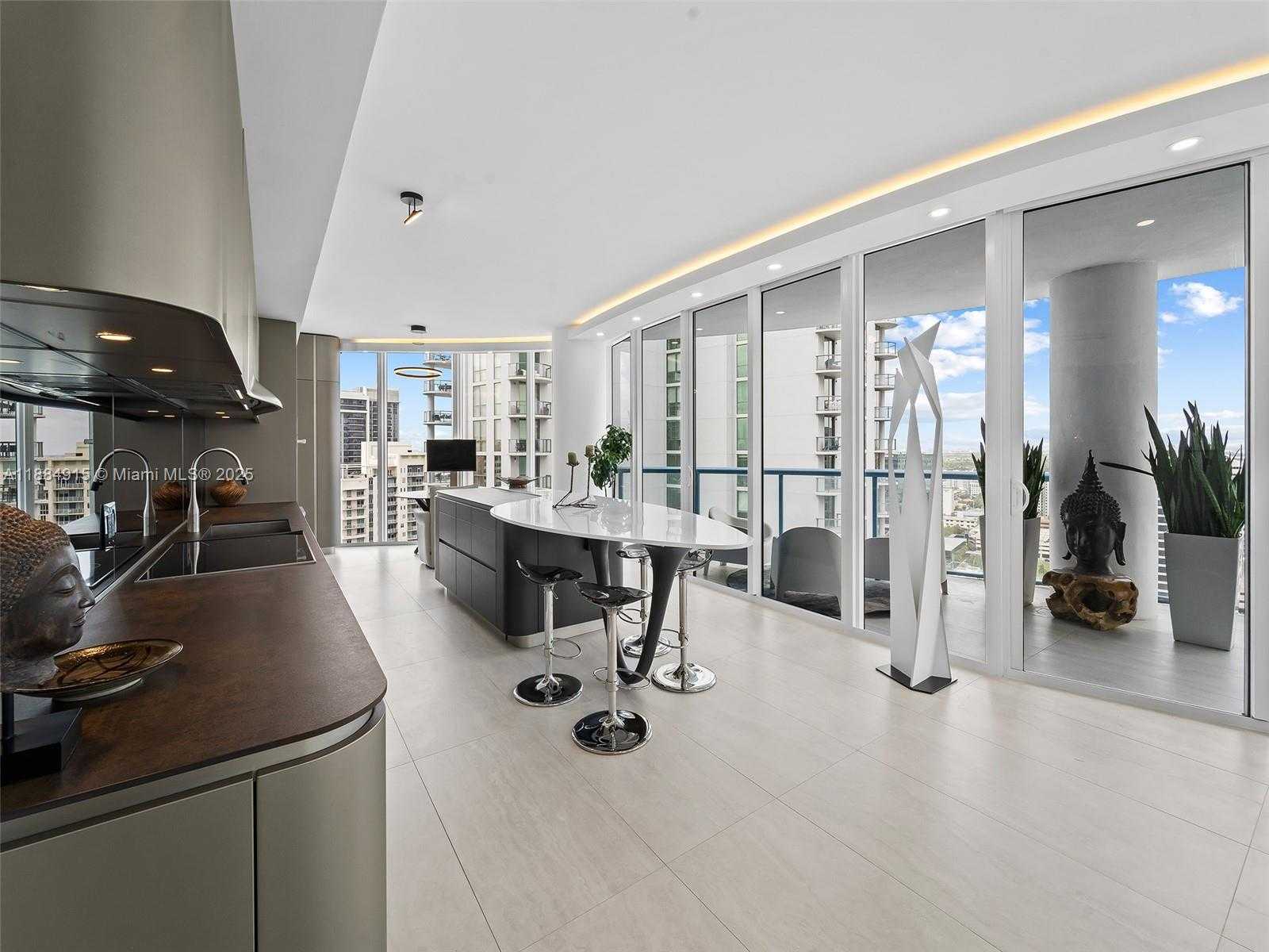 Small Image of 333 LAS OLAS WAY #2907, Fort Lauderdale Number 4