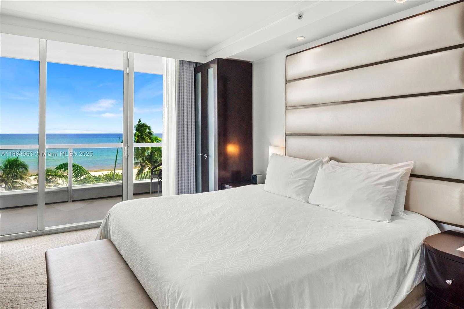 Small Image of 4391 COLLINS AVE #410, Miami Beach Number 14
