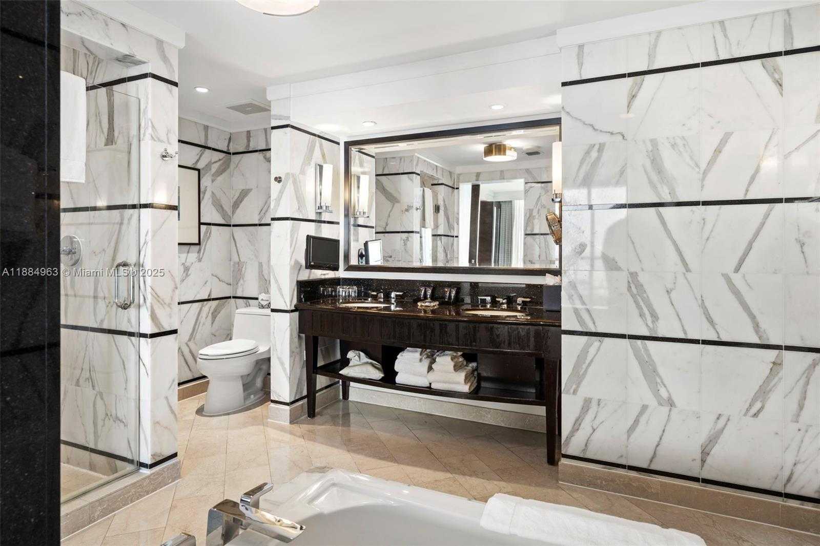 Small Image of 4391 COLLINS AVE #410, Miami Beach Number 15