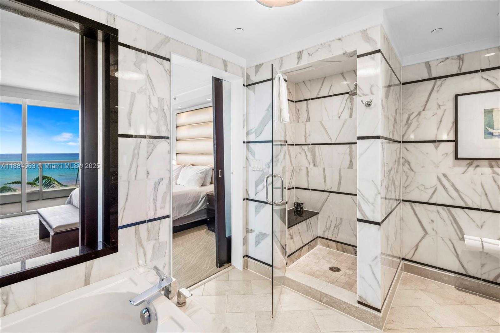 Small Image of 4391 COLLINS AVE #410, Miami Beach Number 17