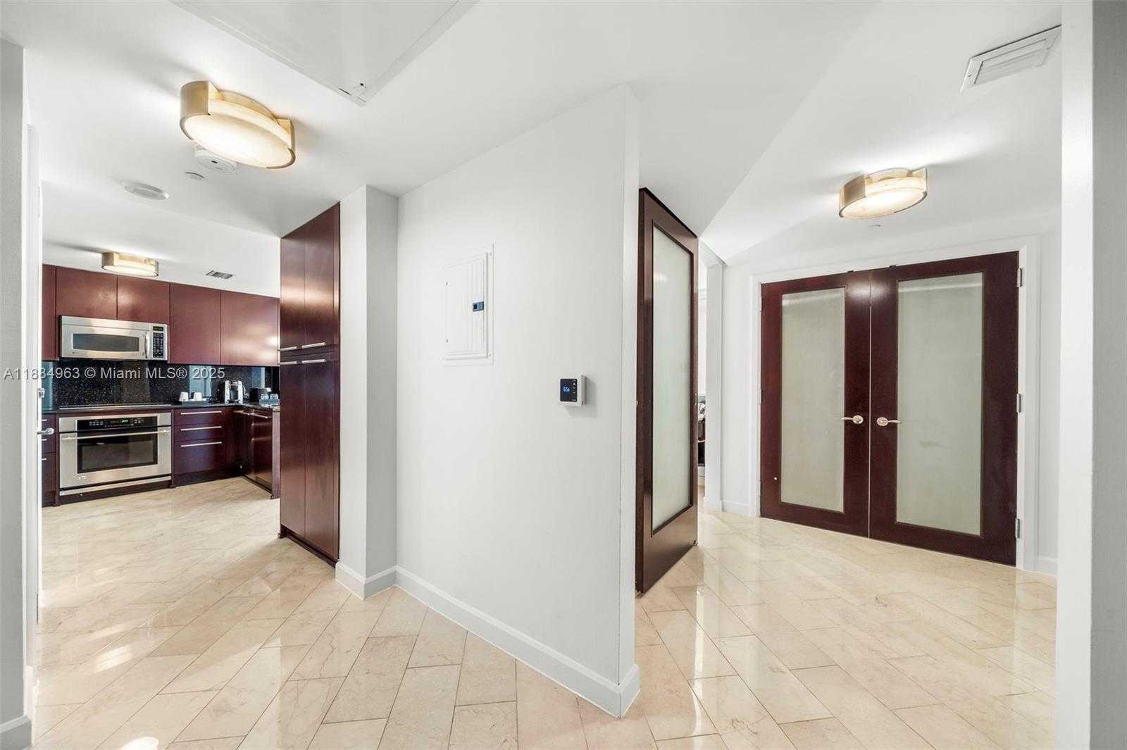Small Image of 4391 COLLINS AVE #410, Miami Beach Number 19