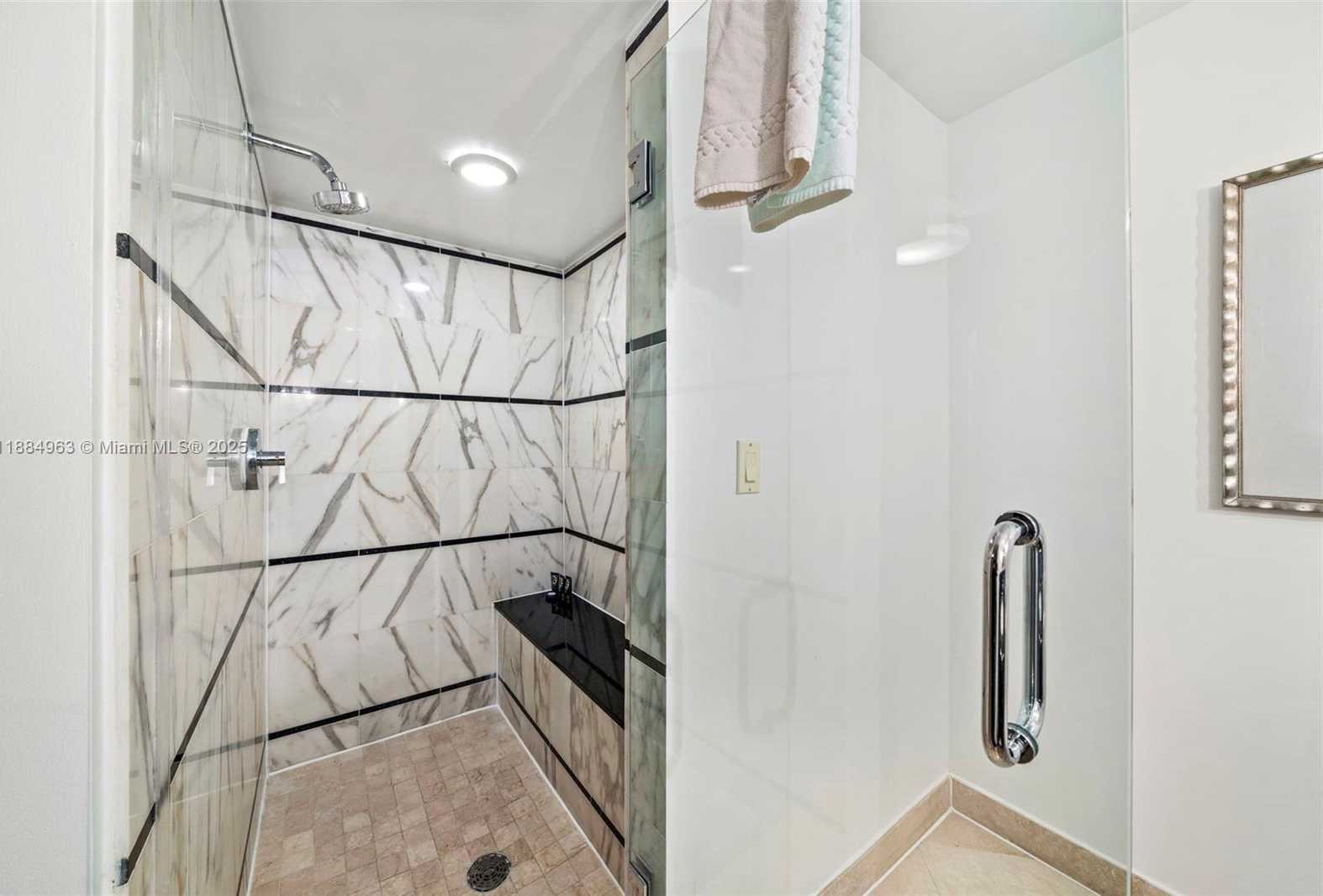 Small Image of 4391 COLLINS AVE #410, Miami Beach Number 23