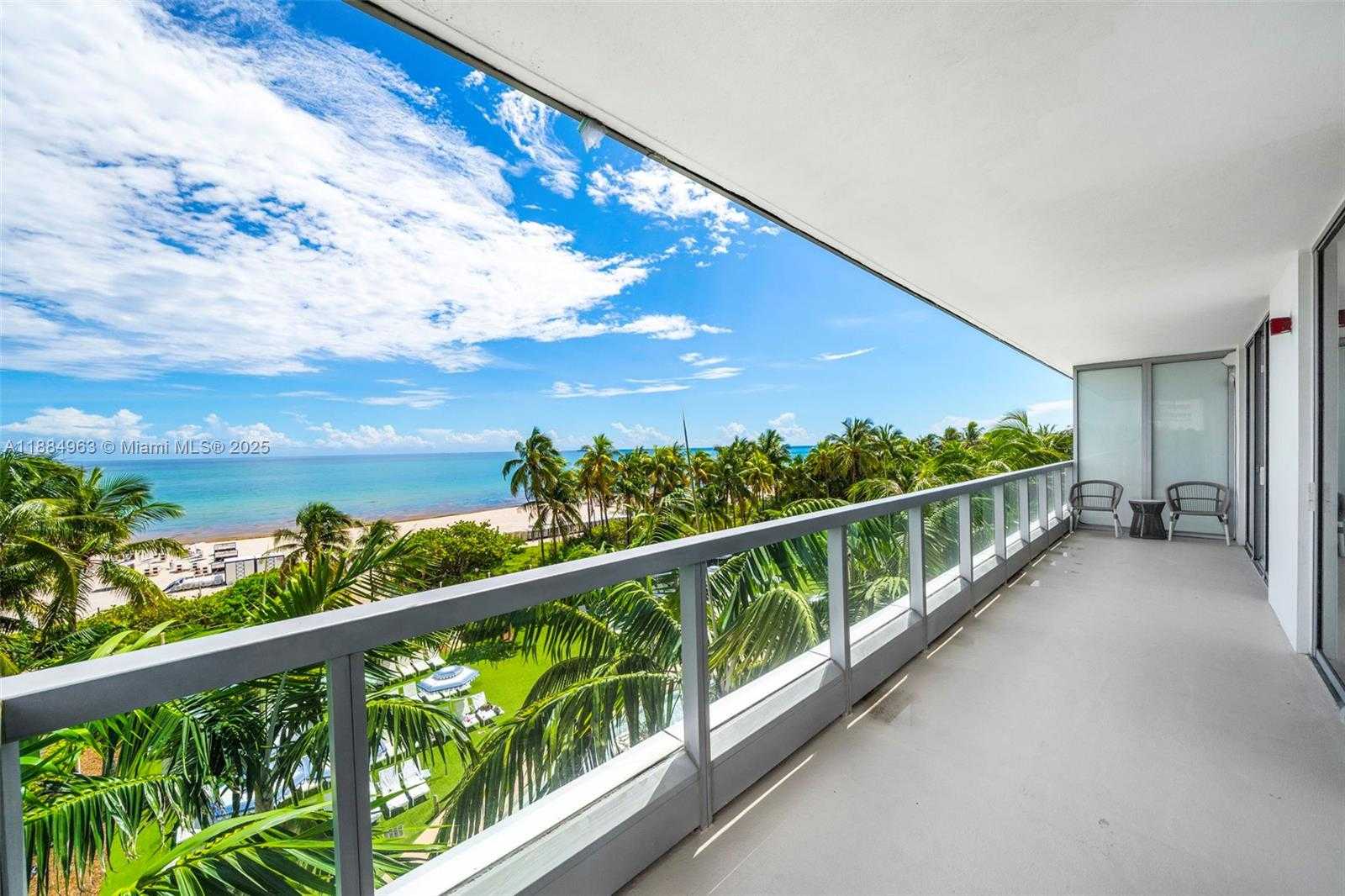 Small Image of 4391 COLLINS AVE #410, Miami Beach Number 25