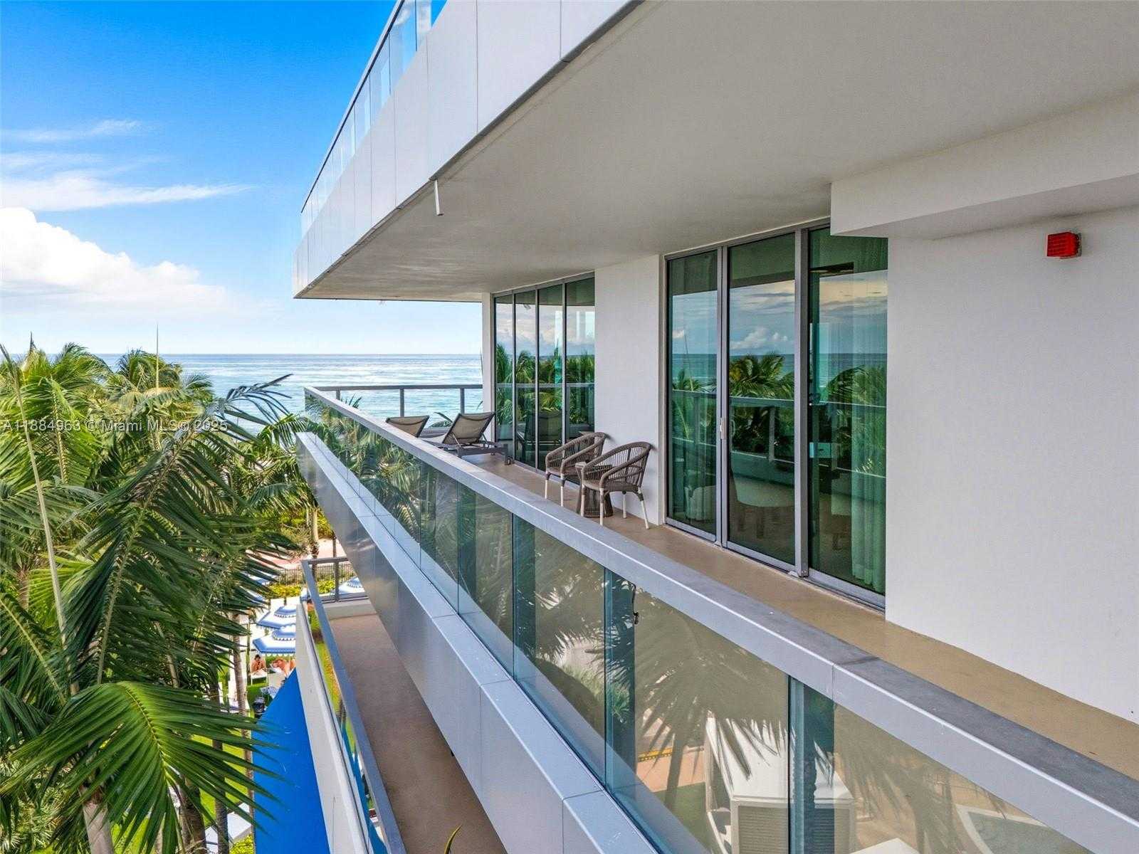 Small Image of 4391 COLLINS AVE #410, Miami Beach Number 31