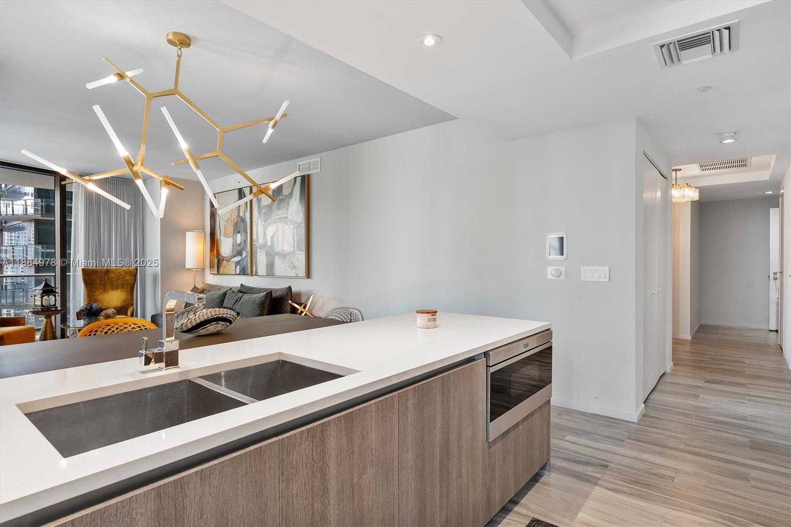 Small Image of 801 SOUTH MIAMI AVE #2509, Miami Number 14
