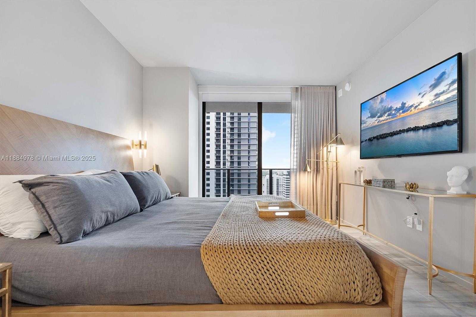 Small Image of 801 SOUTH MIAMI AVE #2509, Miami Number 39
