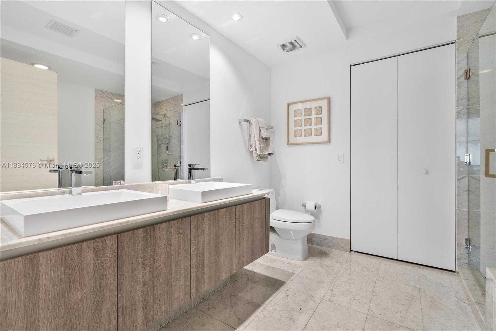 Small Image of 801 SOUTH MIAMI AVE #2509, Miami Number 42