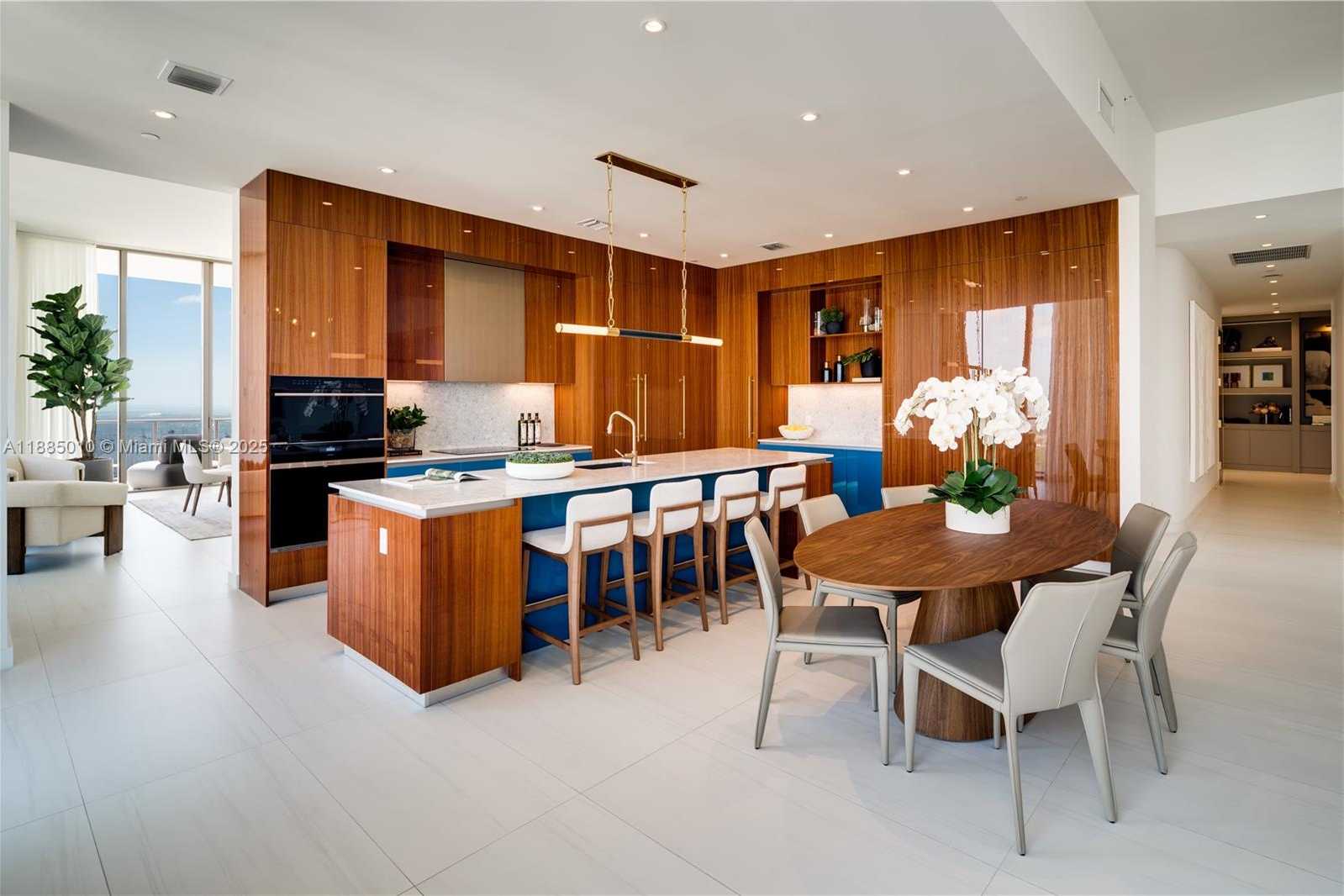 Small Image of 2655 SOUTH BAYSHORE DRIVE #LPH, Coconut Grove Number 12